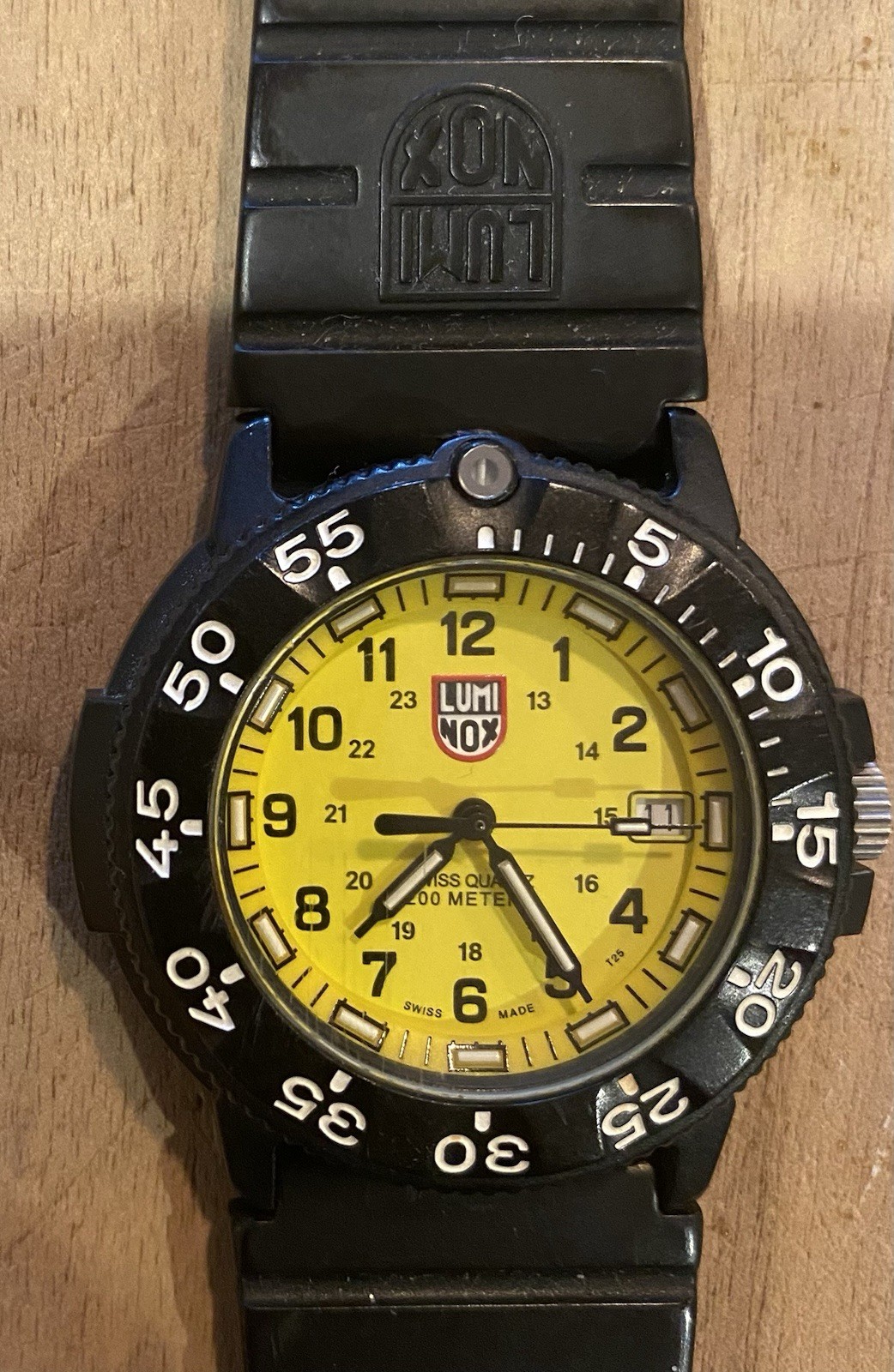 Luminox Original Navy Seal 3000 43mm Yellow Date Dial Mens Watch