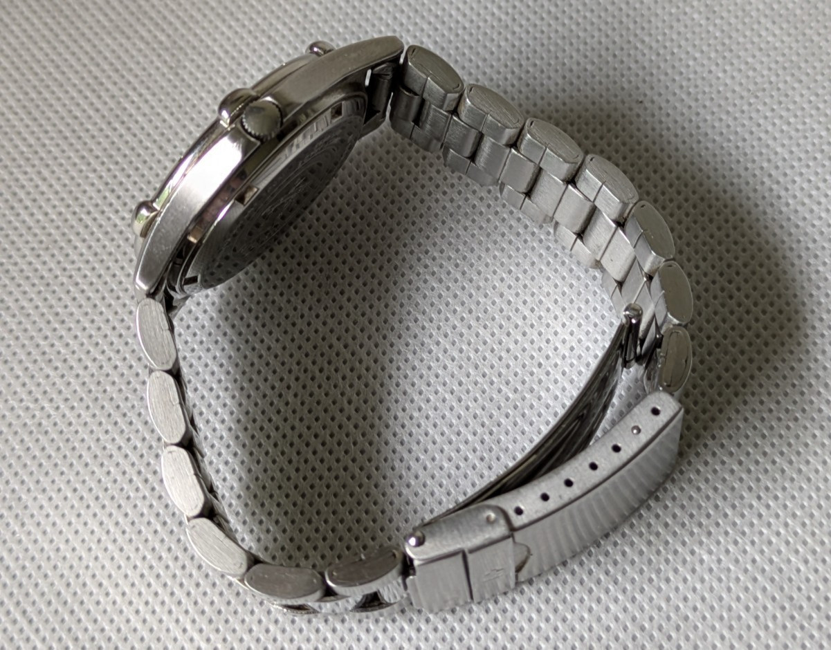 Wenger Swiss Quartz Watch Men 24hr / Date Military Dial