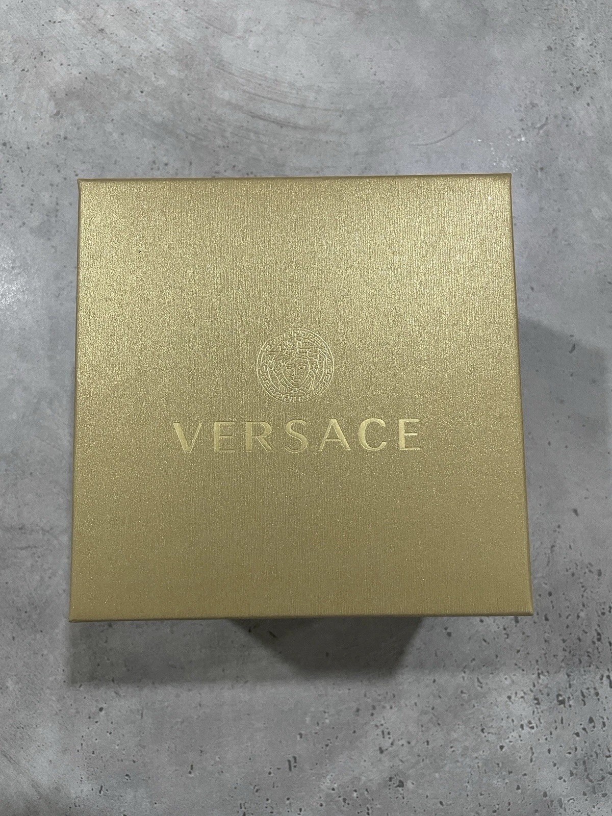 Versace Dominus VE6H00523 Chronograph Dial Black, Gold Tone Men Watch NEW