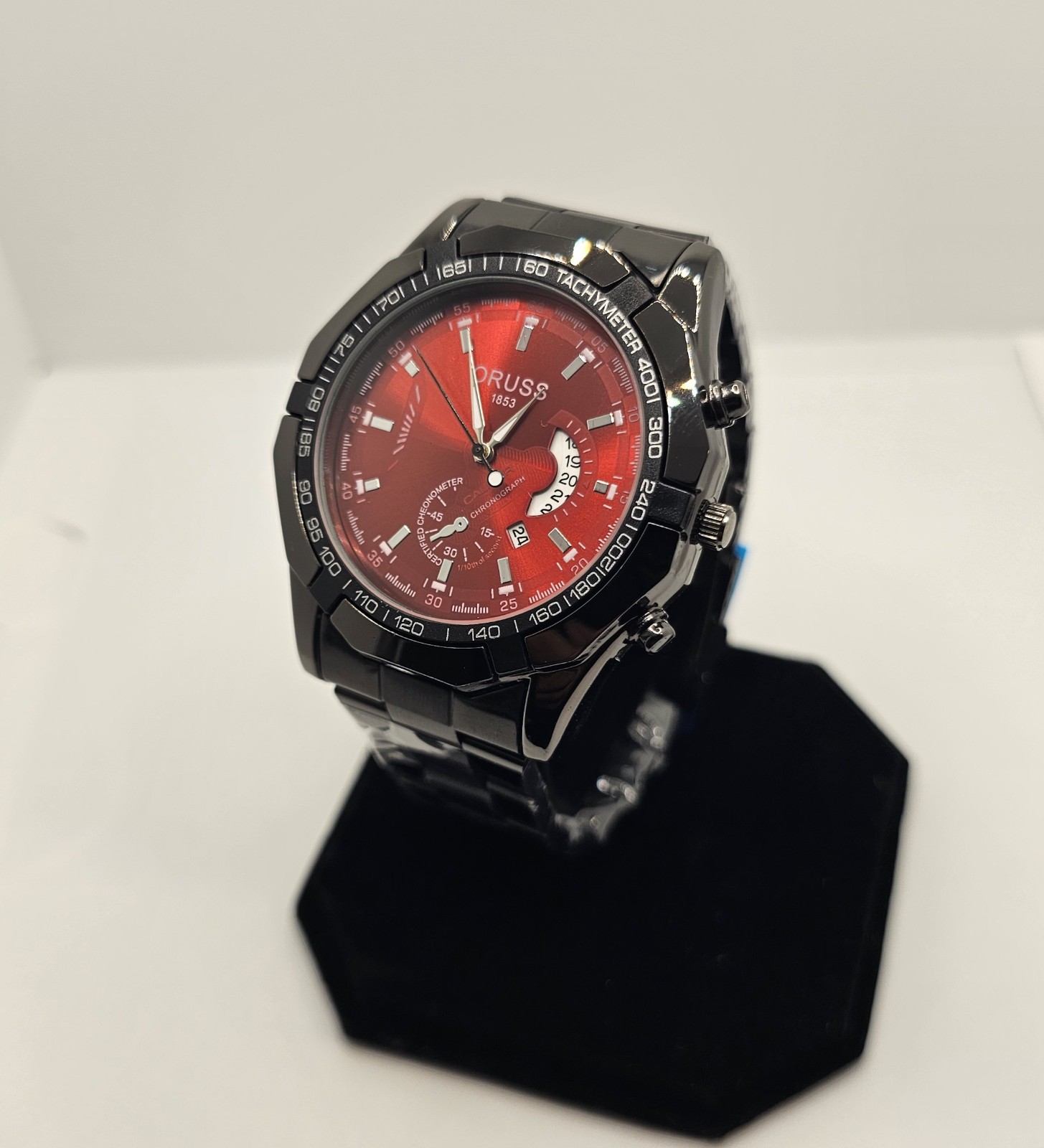 ORUSS 1853 Men’s Quartz Chronograph Tachymeter Date Red Dial Black Bracelet