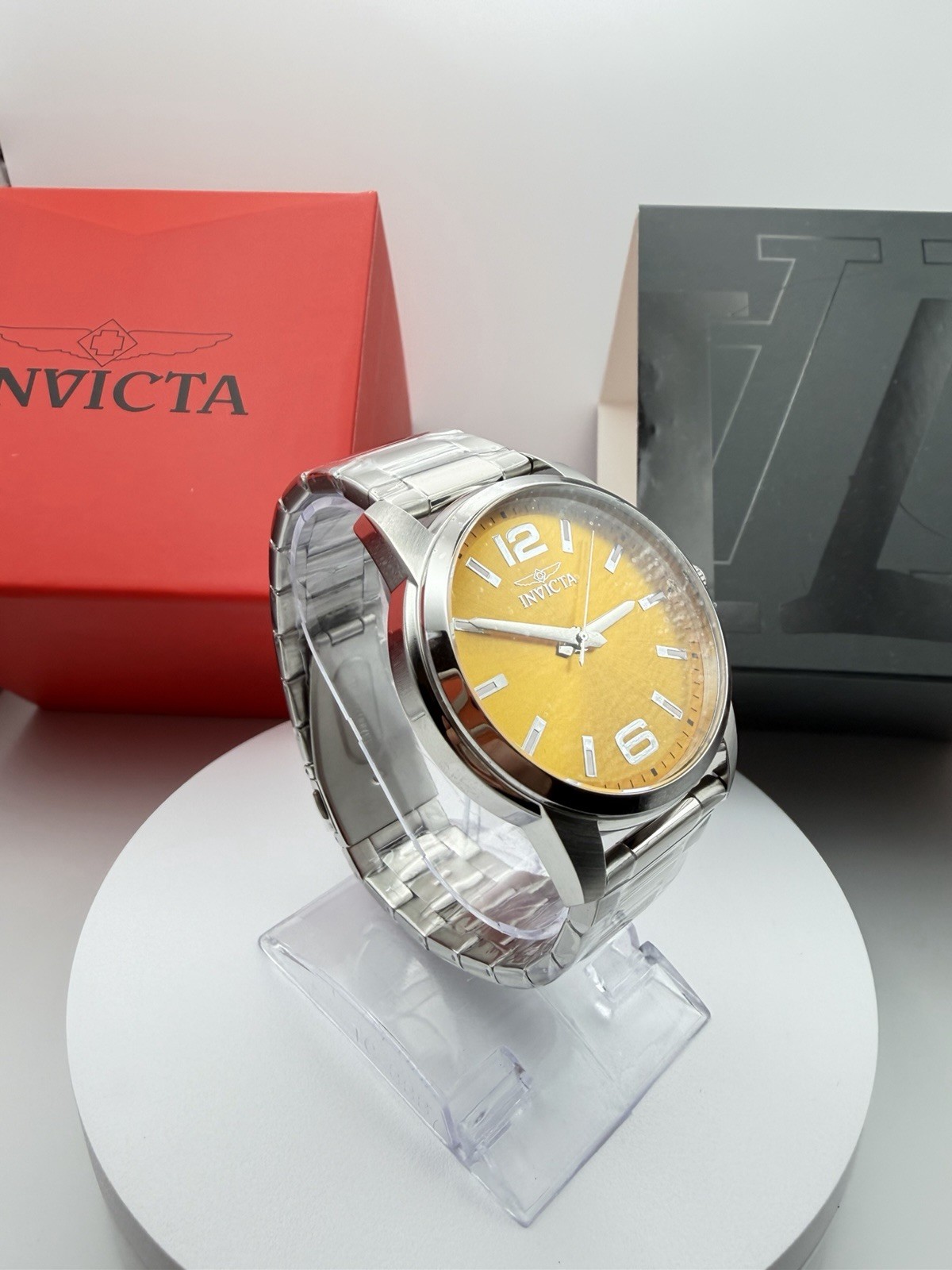 48493 Invicta
