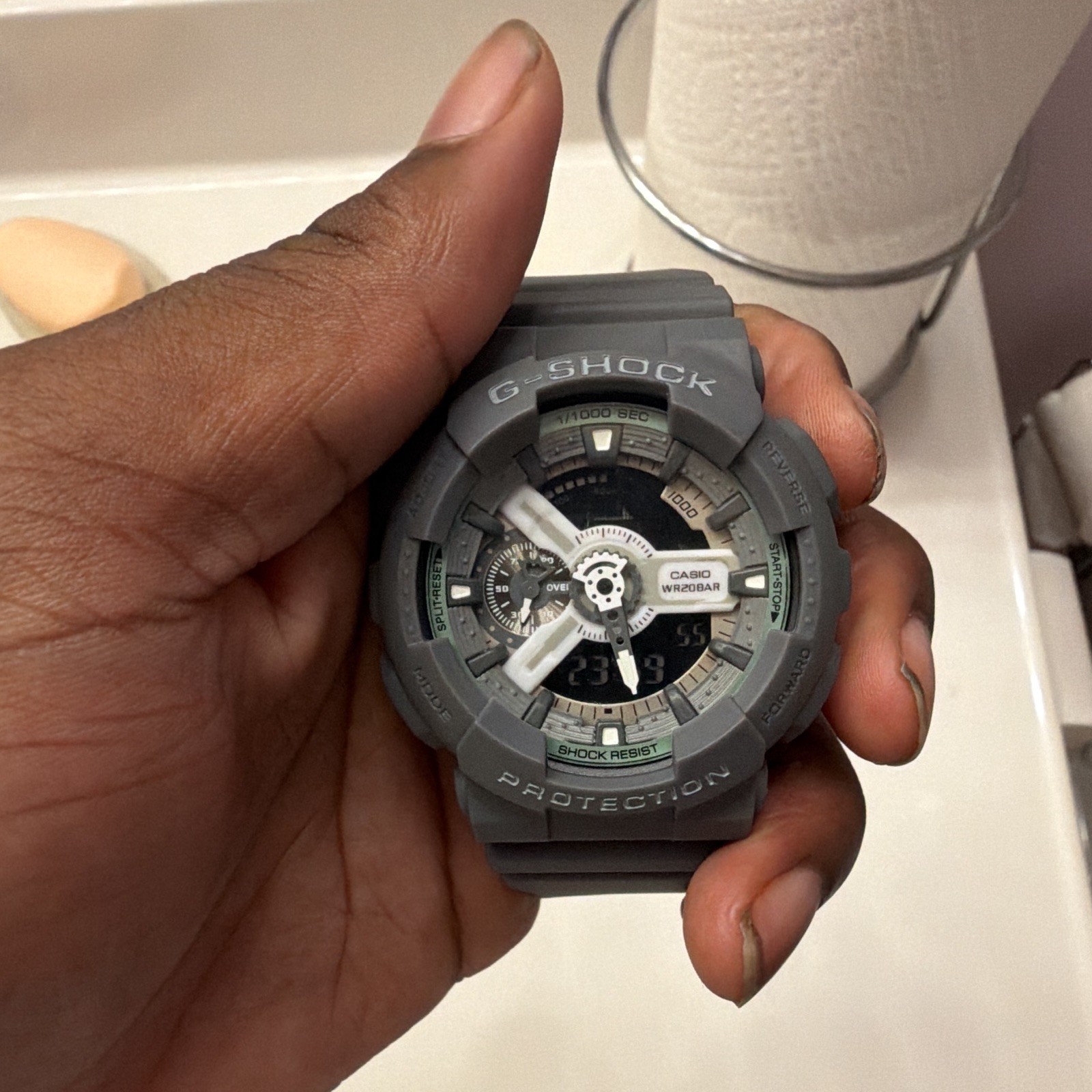 G-SHOCK Shock-Resistant 200m Analog-Digital Quartz Gray Resin Watch