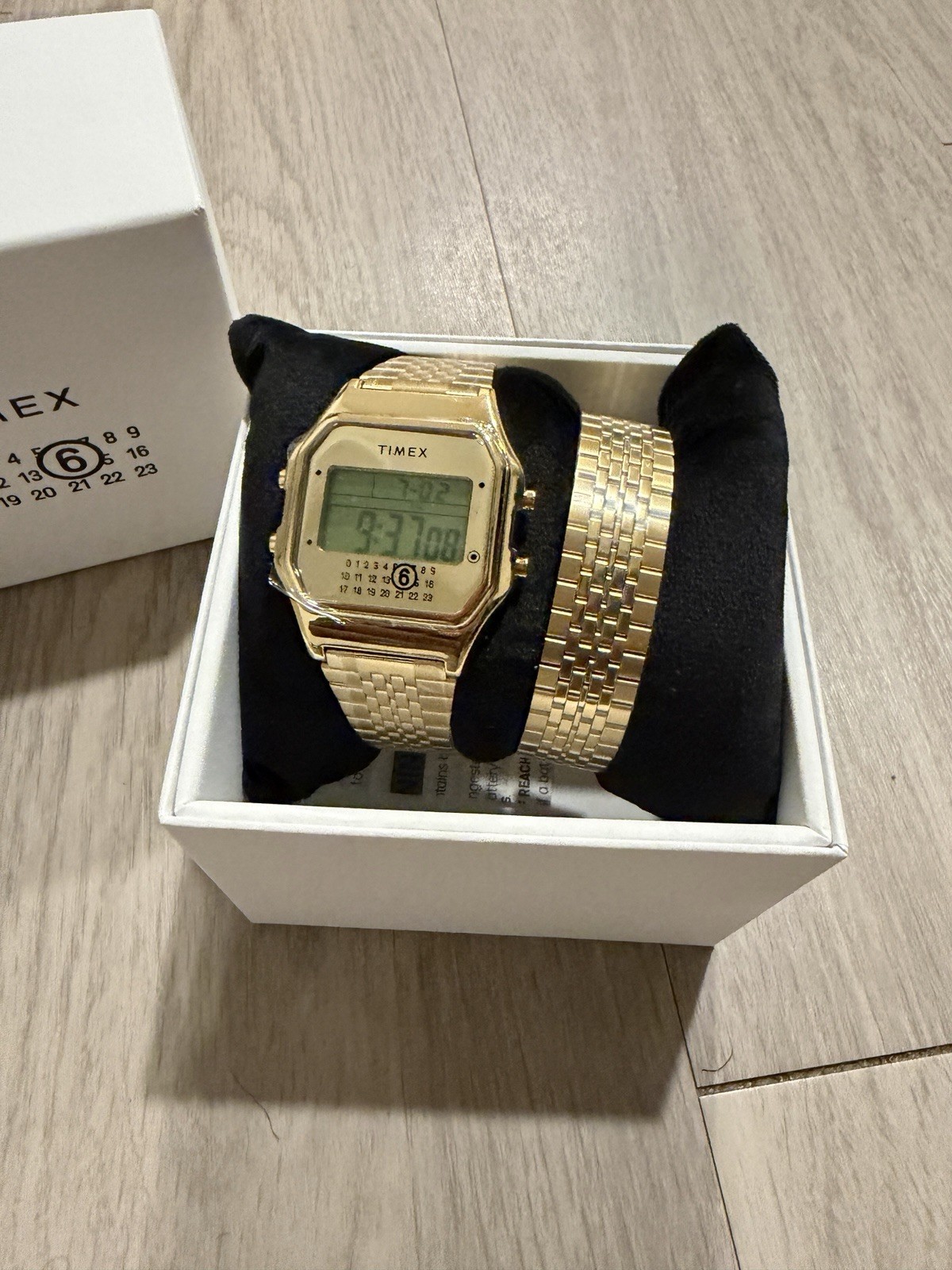 Timex MM6 Maison Margiela T80 Watch Gift Set – Brand New