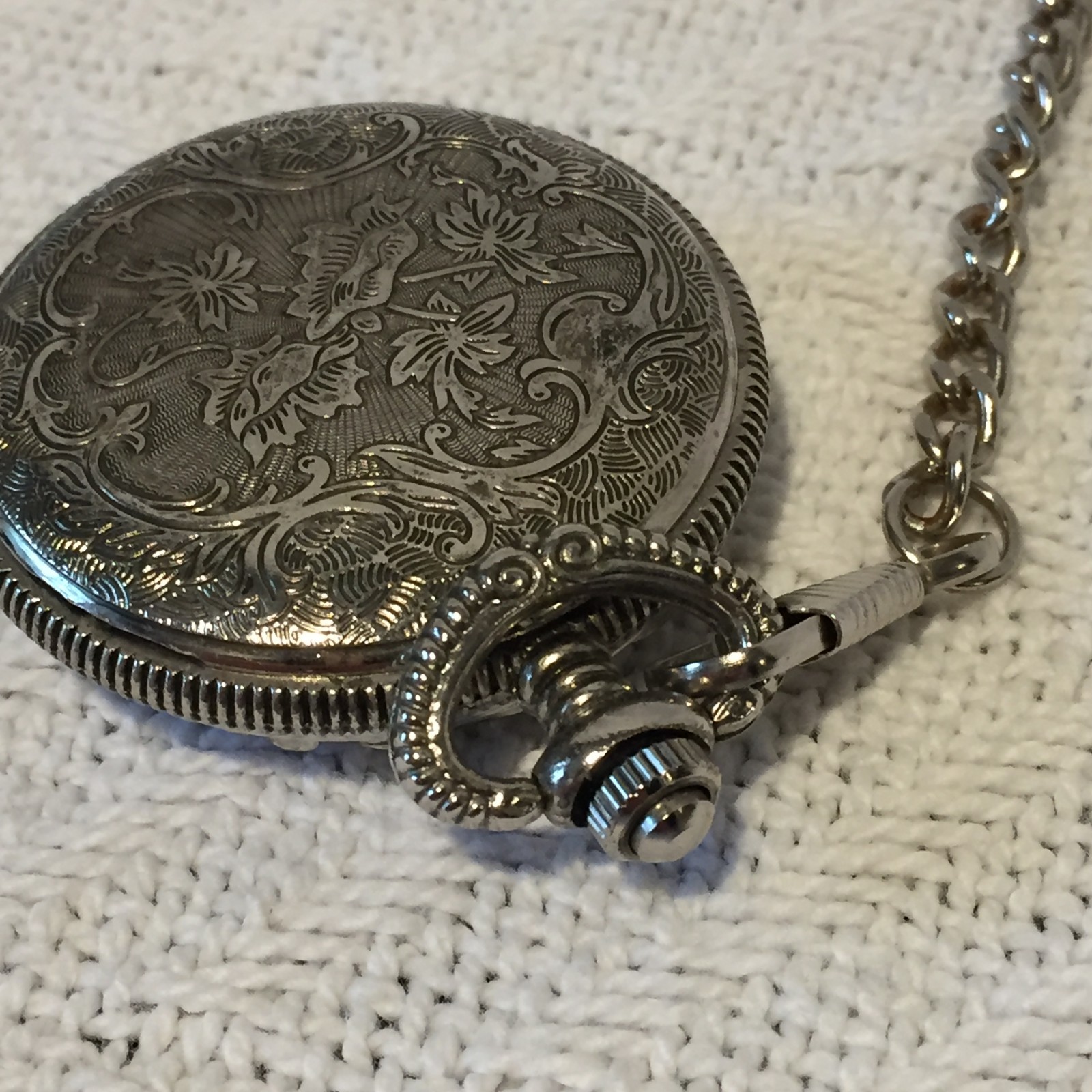 Unbranded DAD SILVER COLOR QUARTZ CLOSED FACE POCKET WATCH WITH CHAIN