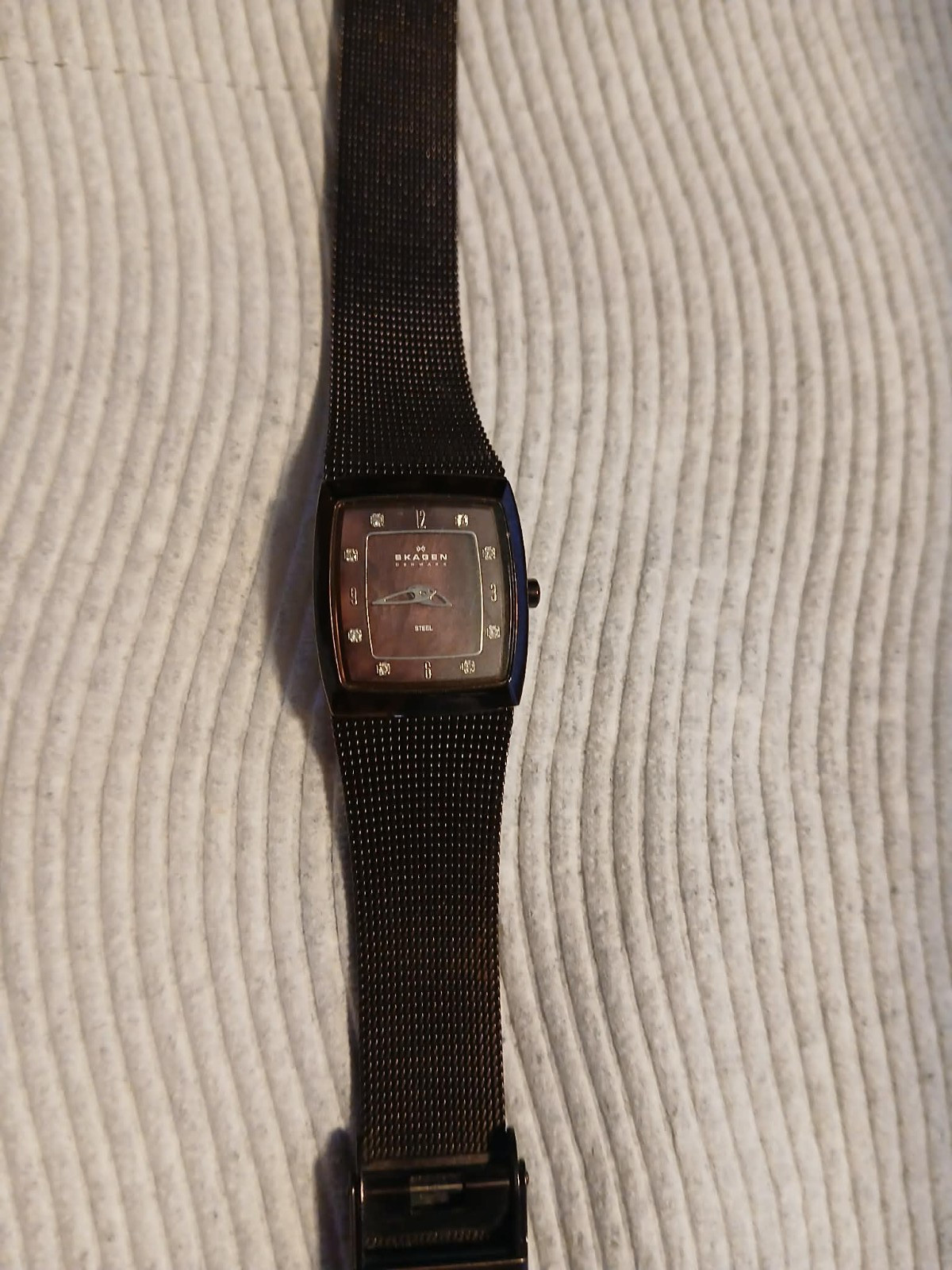 2 Skagen Denmark Attractive Wrist Watches
