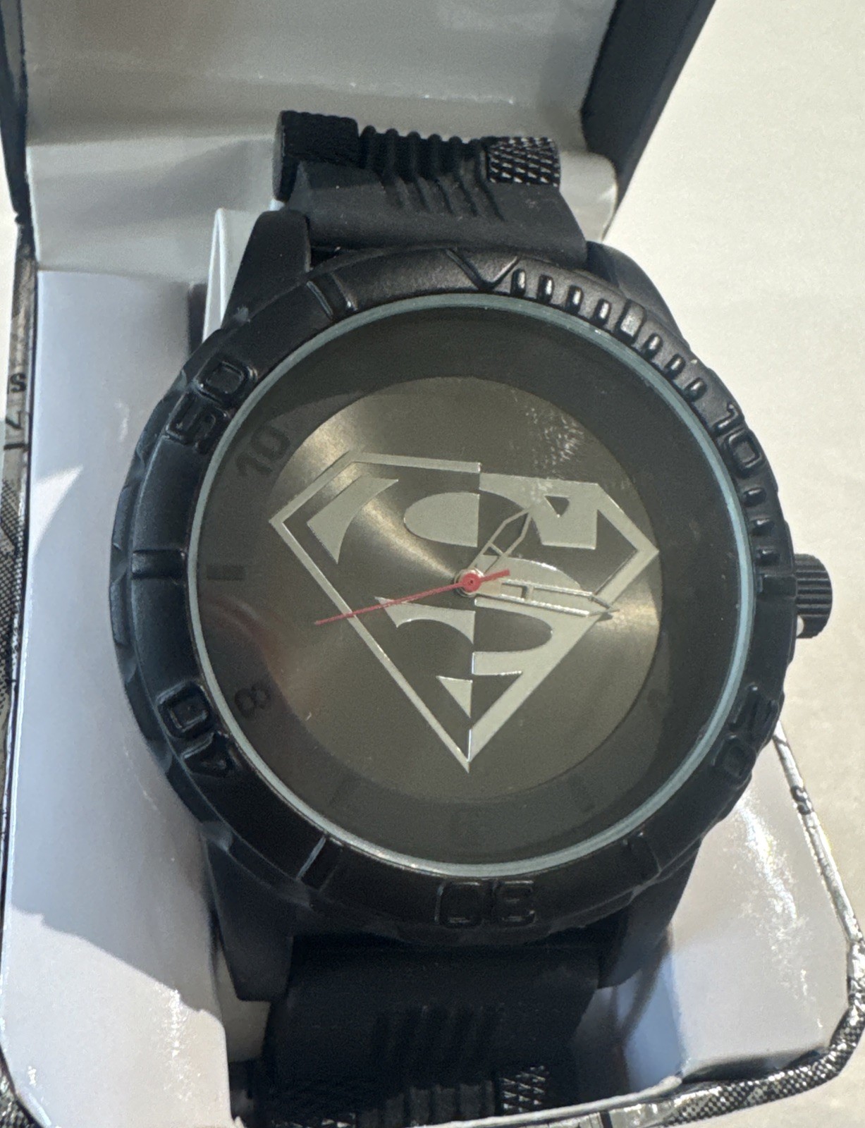 DC Comics Superman Men’s Watch – Accutime – Matte Black Logo Dial no battery