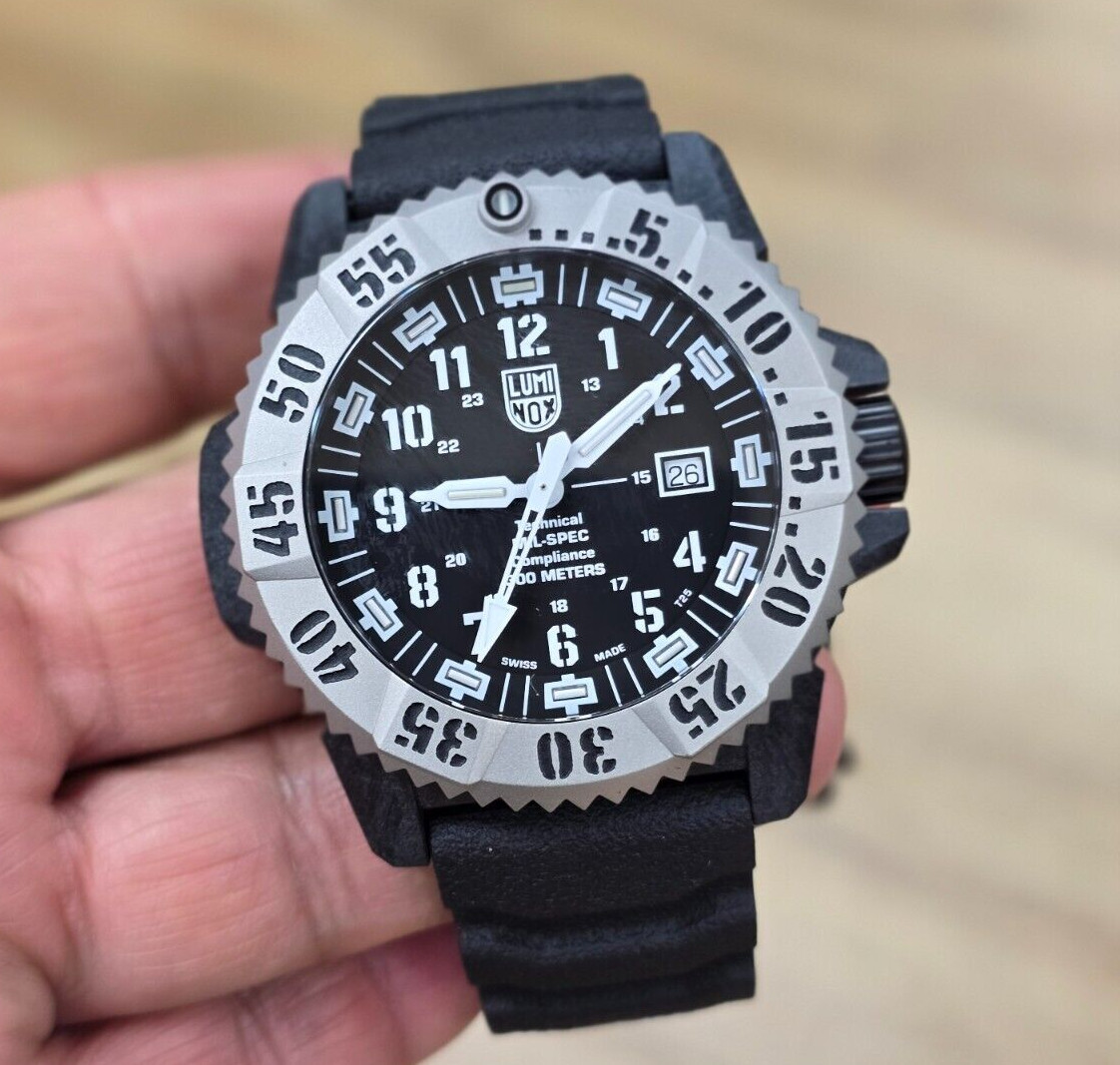 LUMINOX 46mm MIL-SPEC (Military Specification) Men’s Watch XL.3351.1.SET