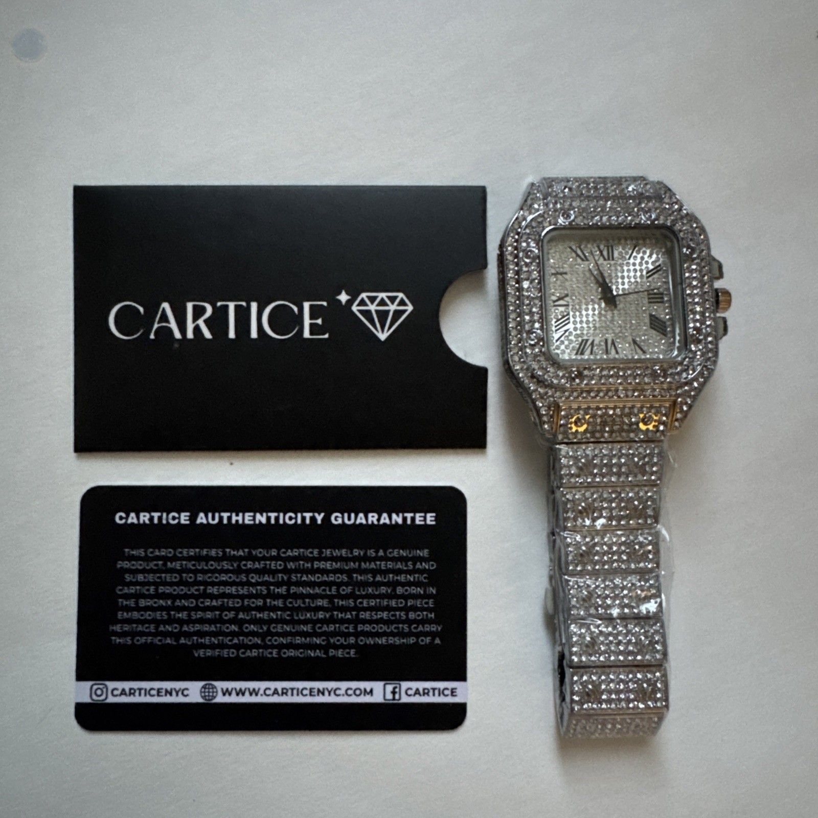 cartice Silver Square Diamond Pattern Dial Luxury Wristwatch Roman Numerals 32mm