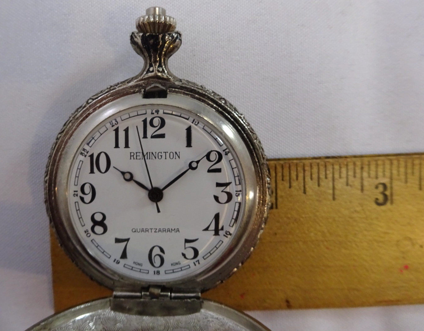 REMINGTON 2″ POCKET WATCH CLOSED FACE SILVERTONE CASE FOR PARTS OR REPAIR