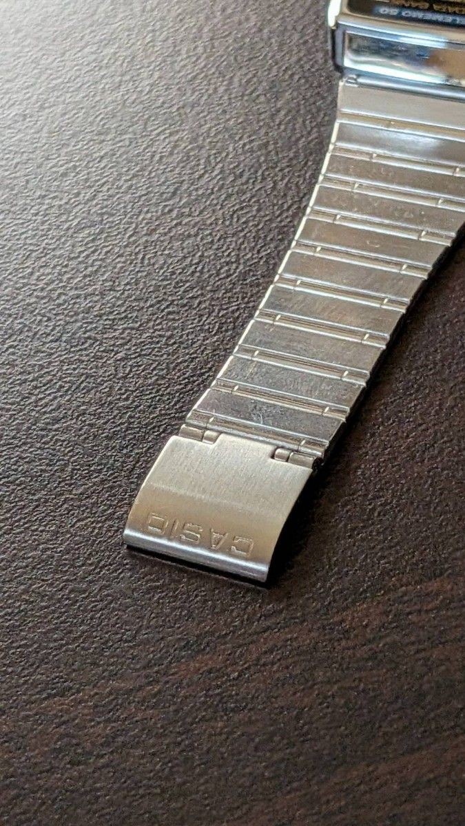 CASIO working men’s DBC 630 calculator databank wristwatch