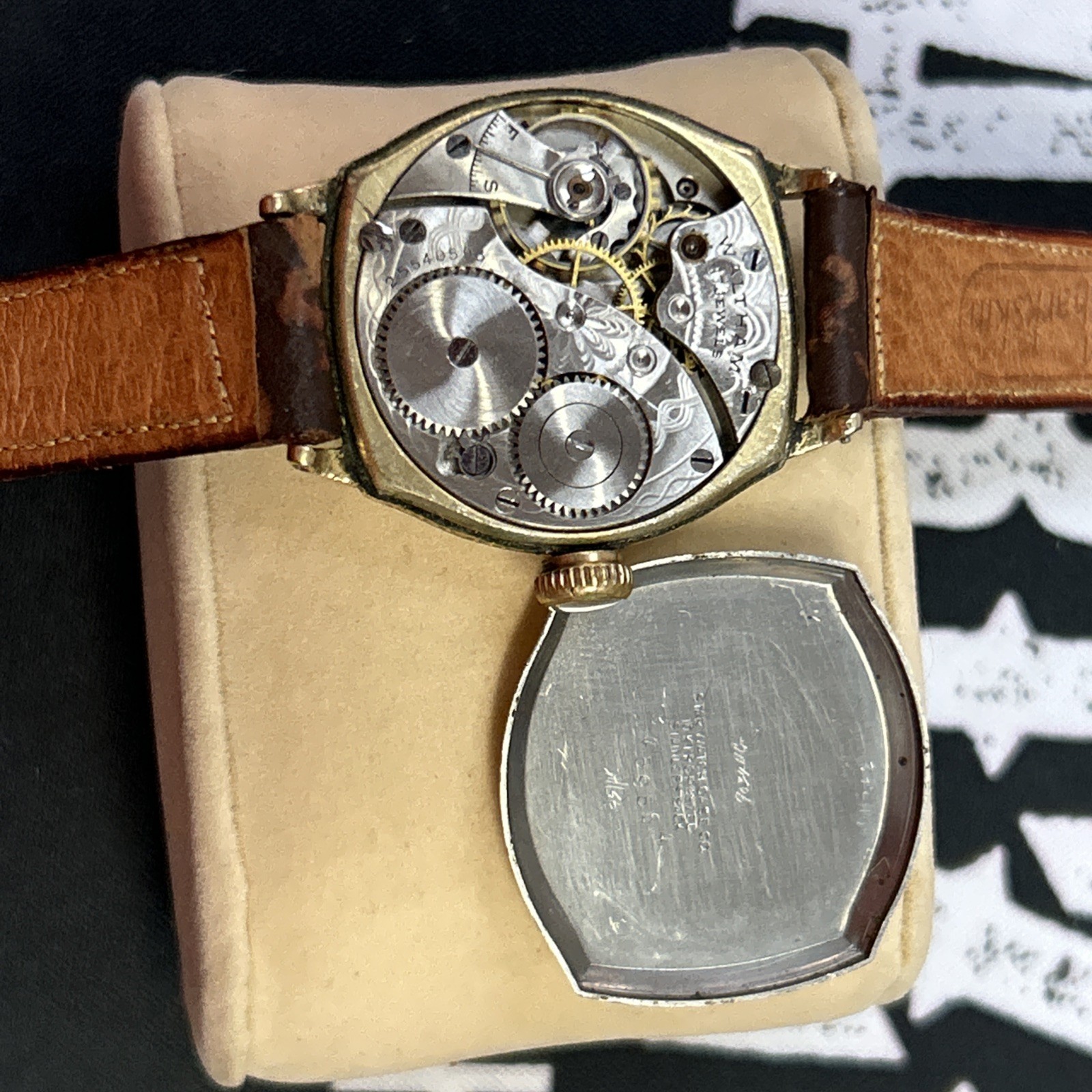 1926 Waltham Model 1907 Tonneau Shaped Grade 361 3/0s 15j Watch Running 10krgp
