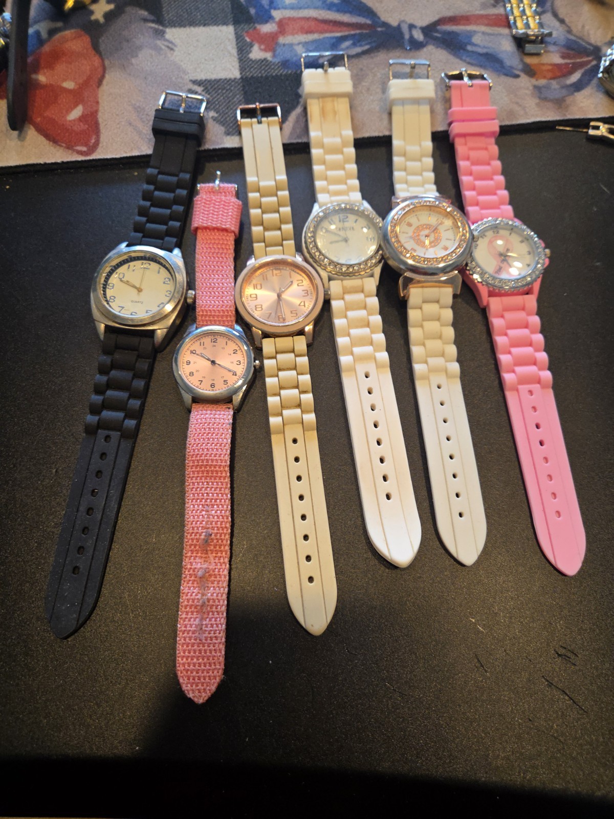 Working Women’s Lot Of 6 Wrist Watches Geneva Other Modern Fashion All Work C58