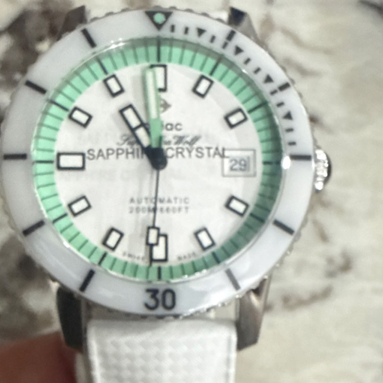 Zodiac Super Sea Wolf Automatic Diver 42mm 200m White/Green Sapphire Date Box