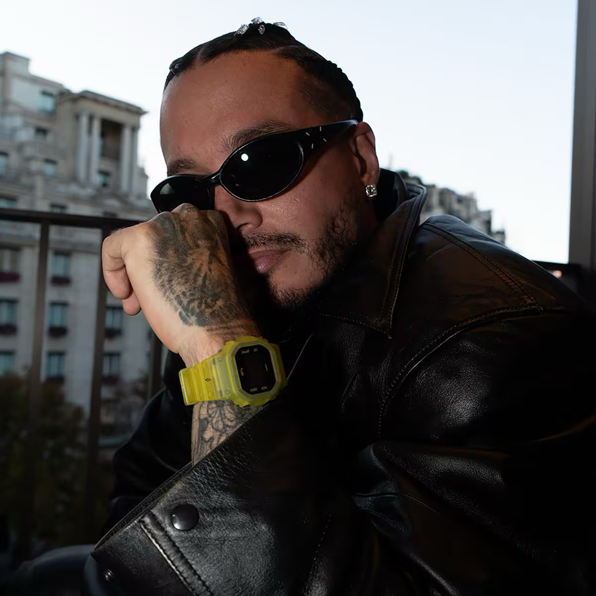 Casio G-Shock J Balvin Colab DWE5600JB1A9 Set