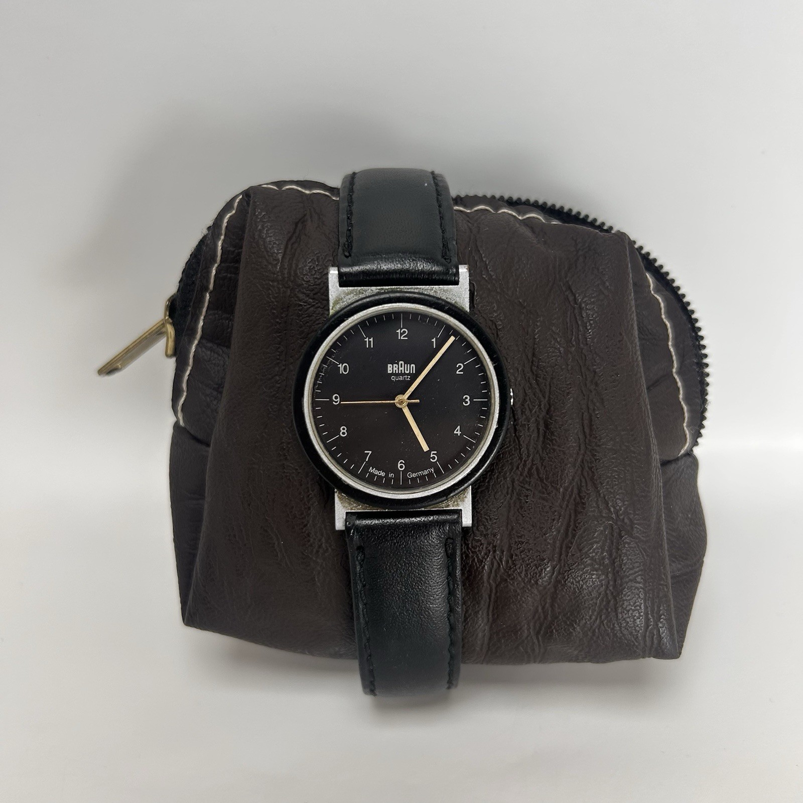 Braun 4789 Quartz Analog Wristwatch Black Dial Black Leather Strap Silver Case
