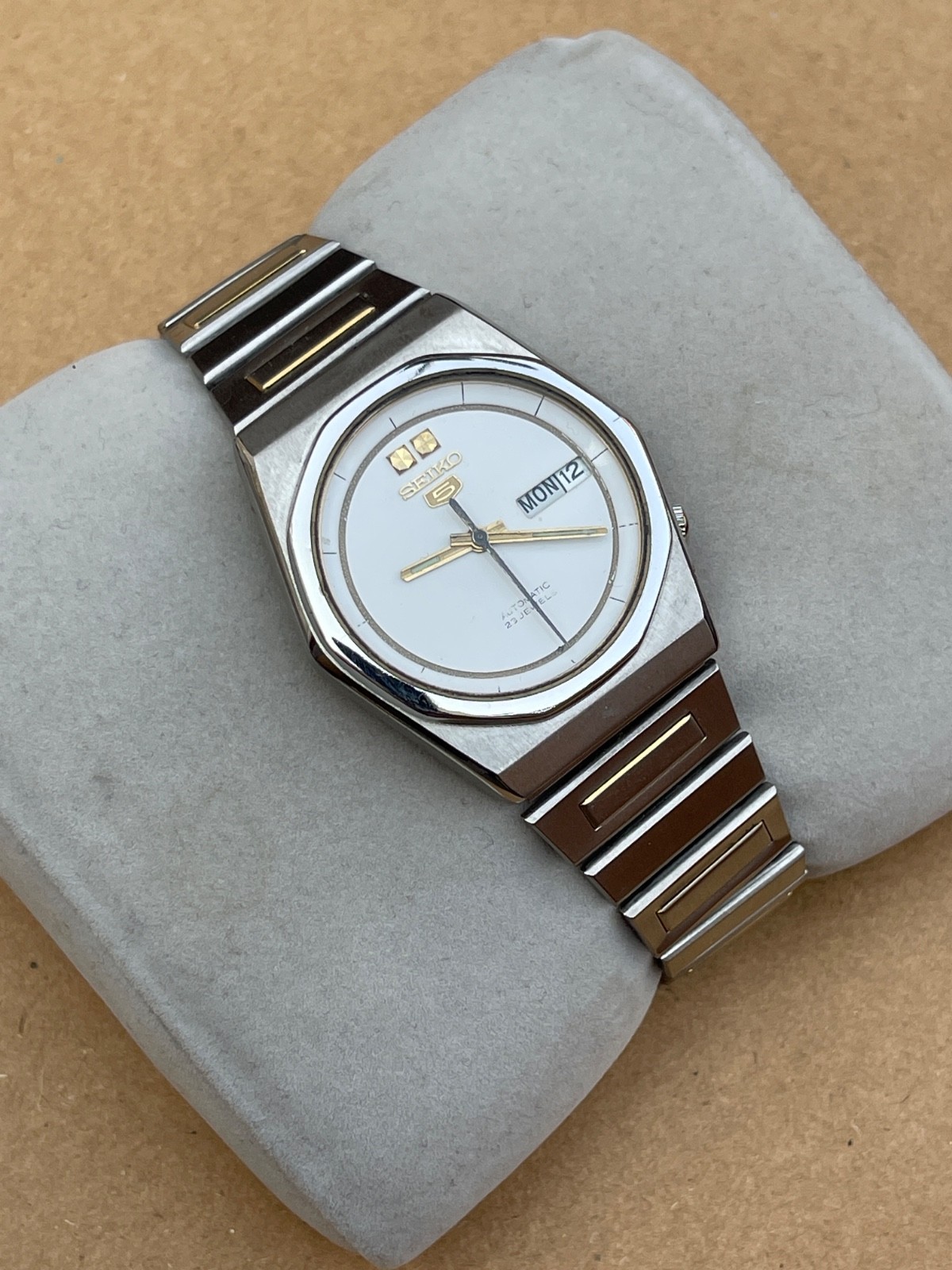 Seiko 5 6309 Vintage Automatic Day-Date 23 Jewels Japan Men’s Watch