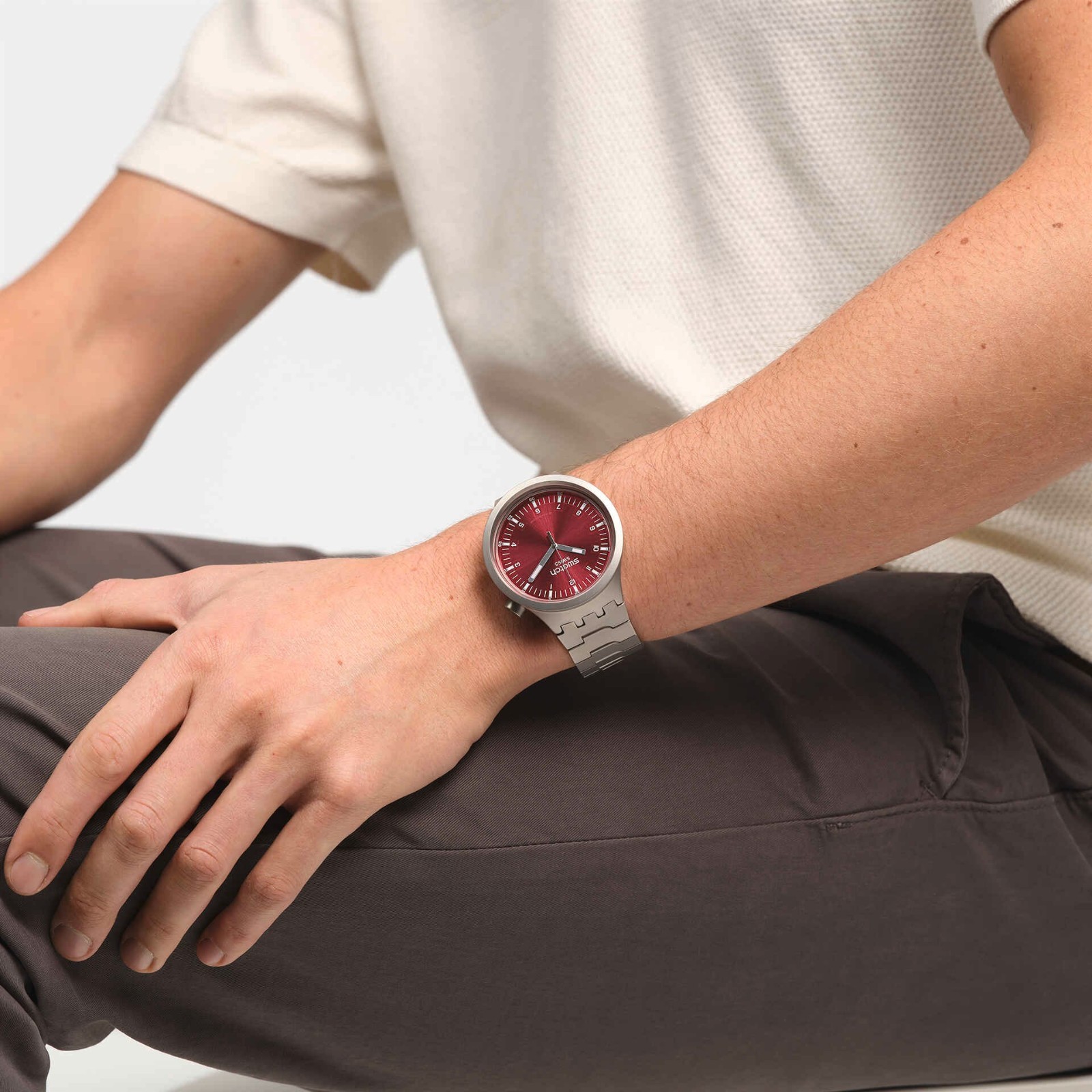 [Swatch] BIG BOLD IRONY SCARLET SHIMMER SB07S104G 47mm Quartz Wristwatch NEW