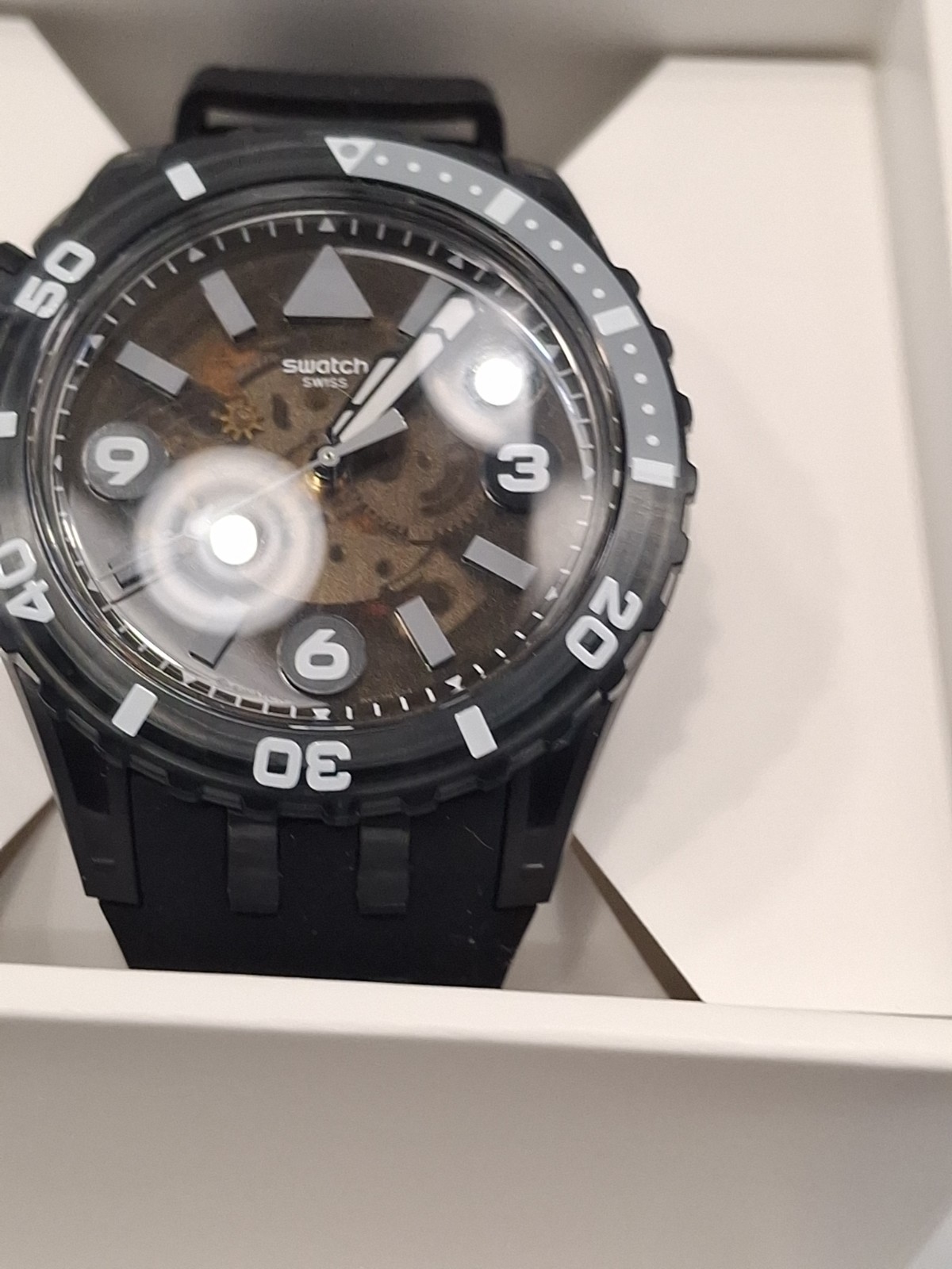 Swatch SCUBAQUA BLACK SEA NETTLE (44mm) Transparent Black Dial / Matte Black Sil