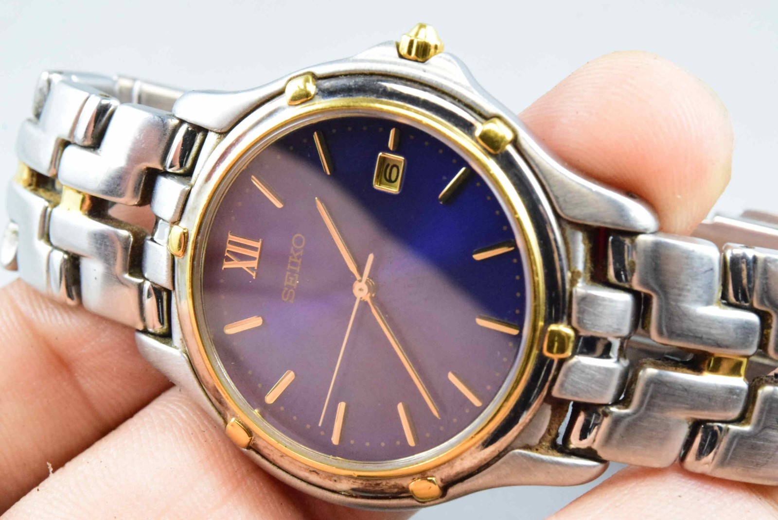 Vintage watch Seiko 7N32-0100 Blue Men Quartz Round 38mm