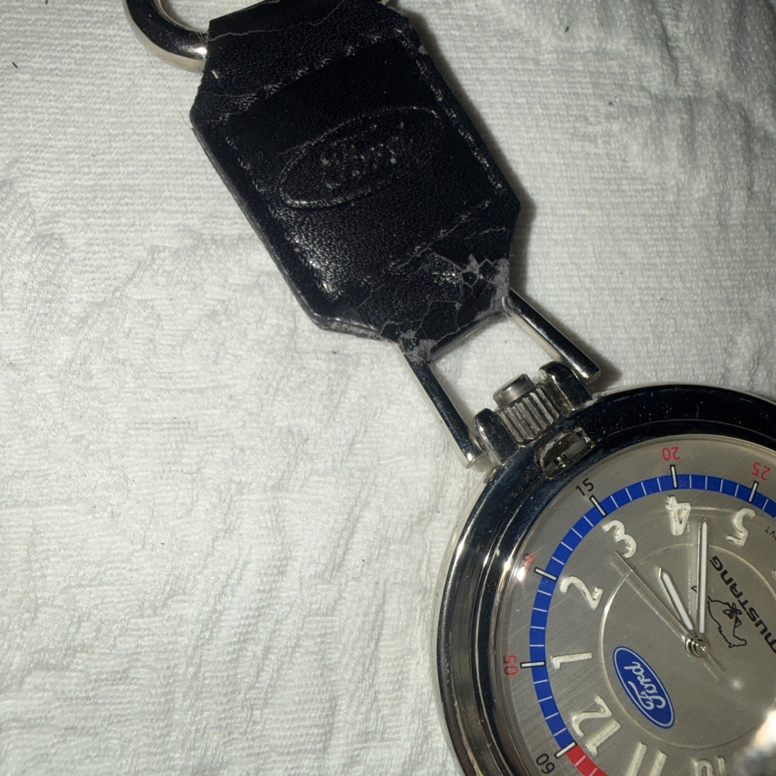 VTG Ford Mustang Silver Tone Pocket Watch w/Flip Cover & Clip Needs Battery
