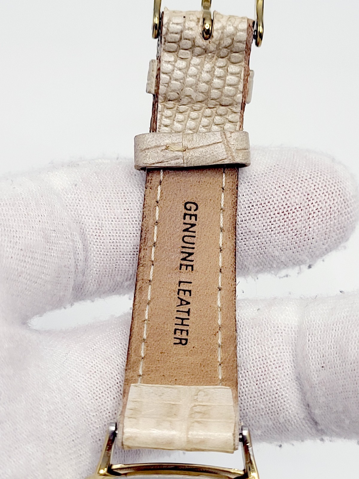 28mm Skagen MK348SGLT8B Mother of Pearl Dial Beige Leather Strap Women’s Watch