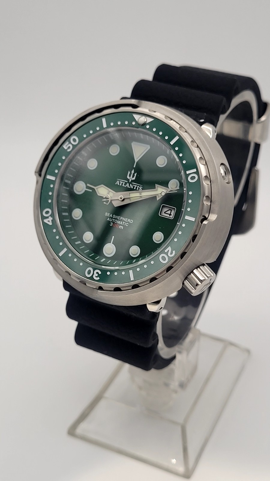 High Quality NH35 Automatic Green Tuna Diver Watch Atlantis Green 300m Sapphire