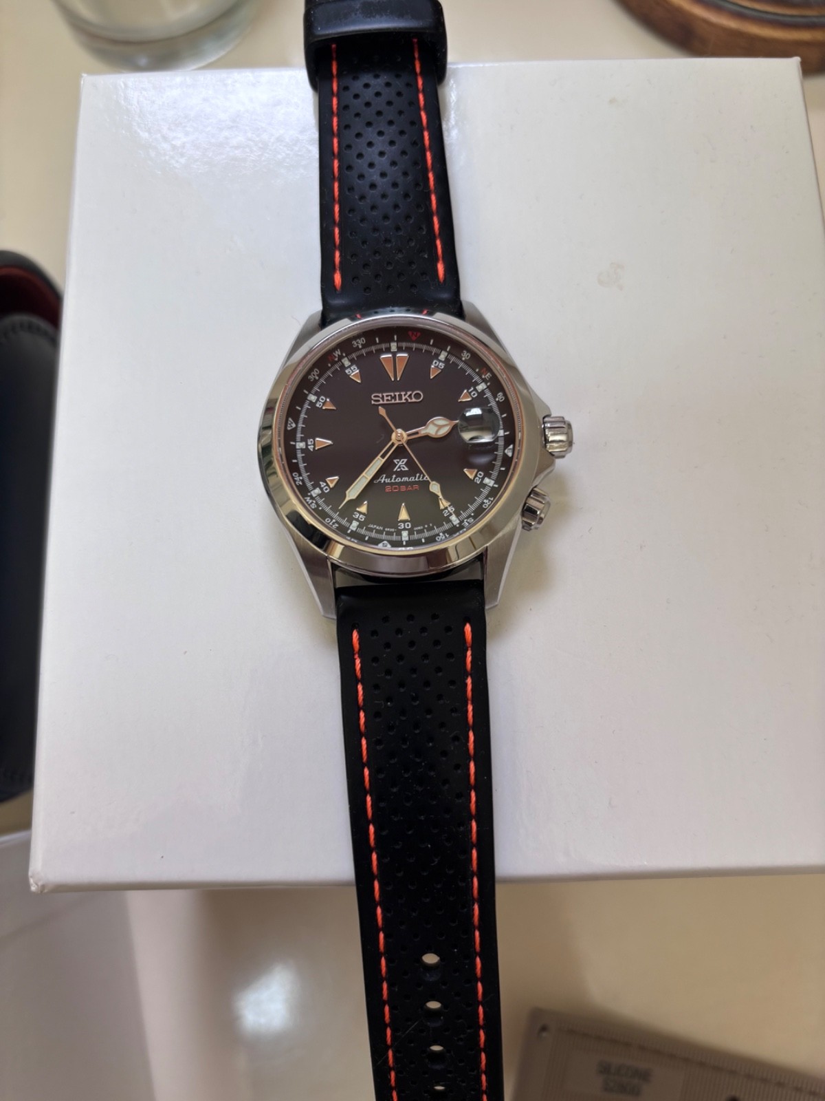 Seiko Prospex Men’s Black Watch – SPB117 39.5mm, 20ATM, 6R35A movement