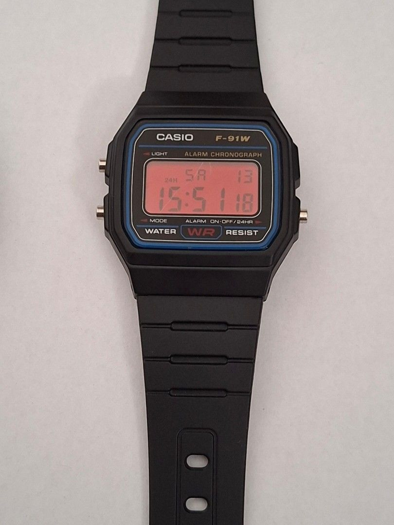 Red Casio F-91W mod
