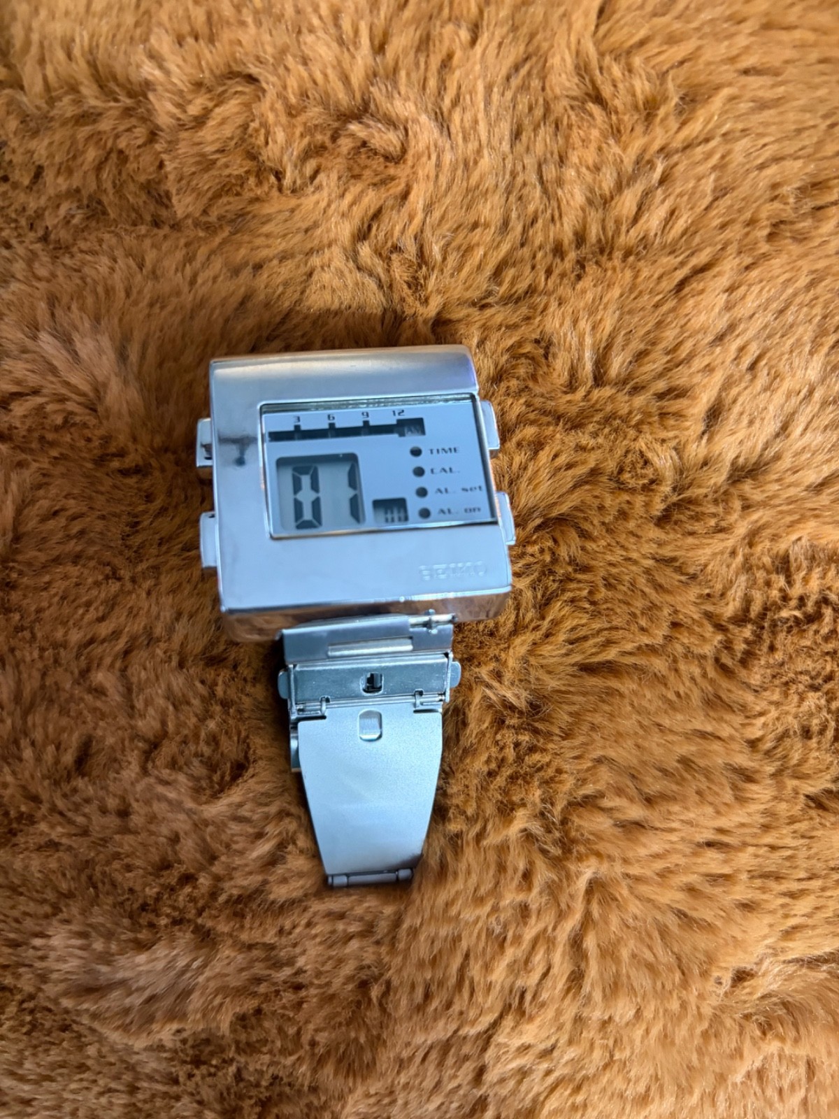 Rare Seiko Watch “Nooka” early model Timetron W524-4A00 Digital, Clean, Working