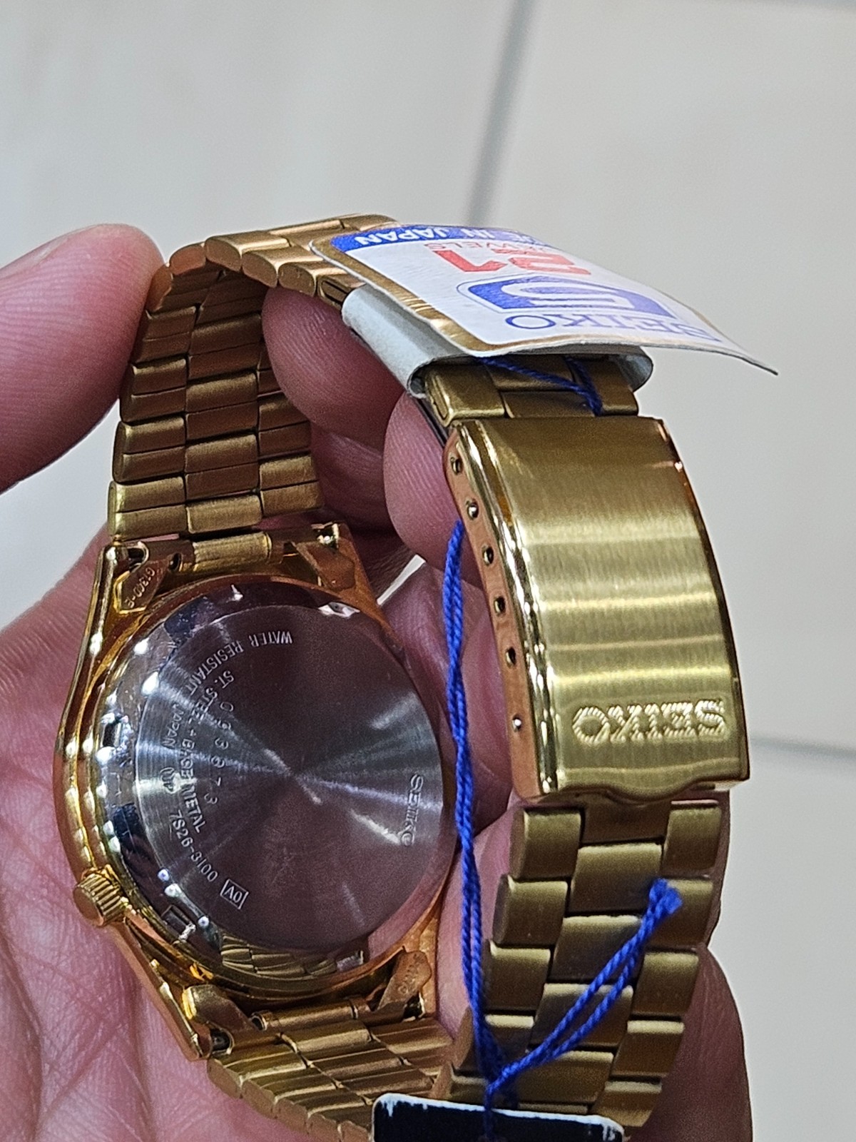 NOS Seiko 5 SKXV60J Automatic 21 Jewels Gold Dial Arabic Day Date Made In Japan
