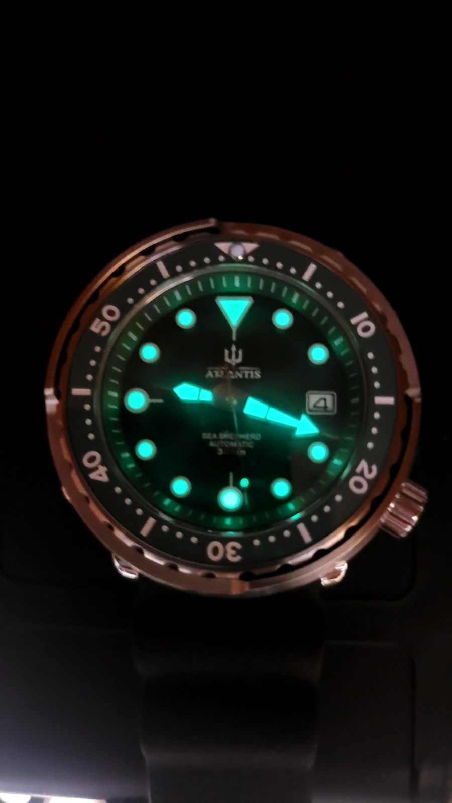 High Quality NH35 Automatic Green Tuna Diver Watch Atlantis Green 300m Sapphire