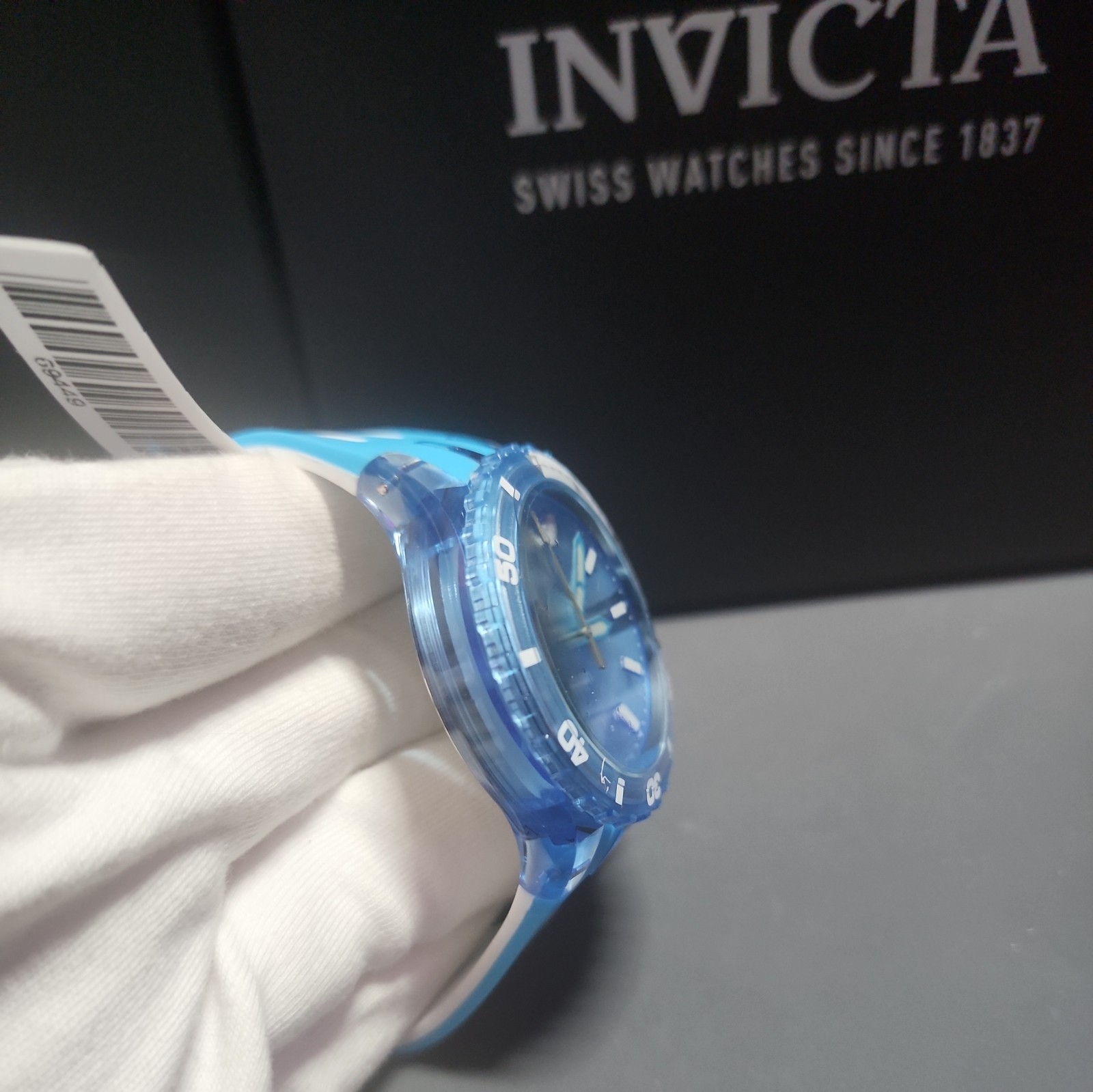 Invicta Men’s Watch Subaqua Quartz Blue and White Silicone Strap 44mm (69449)