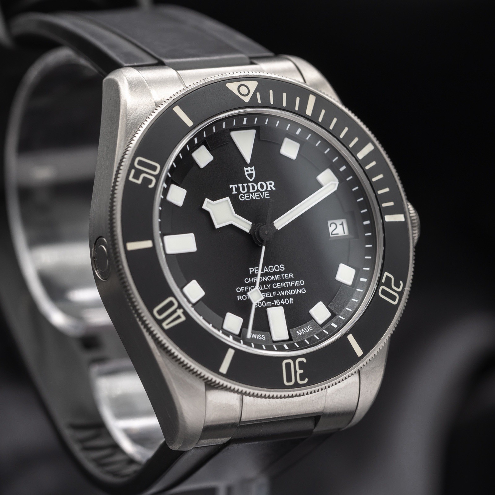 TUDOR Pelagos 42 Titanium Black Dial 25600TN Full Set – Unworn Bracelet