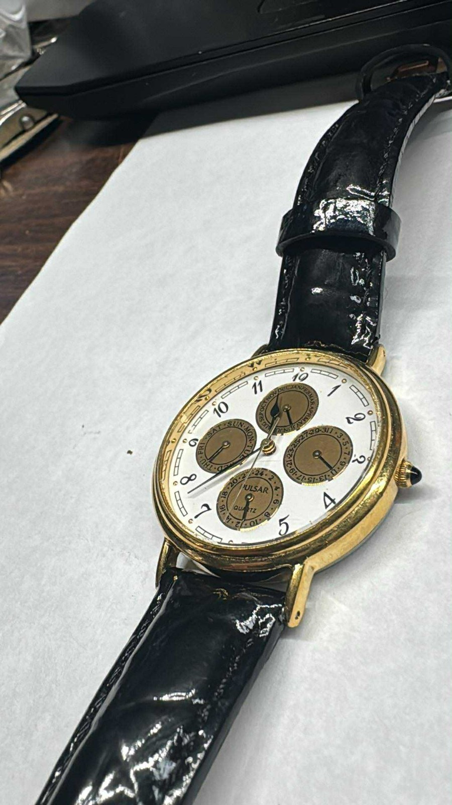 Rare 32mm GT Mens 4 register Vintage Pulsar V33G-8A20 Calendar watch (A50)