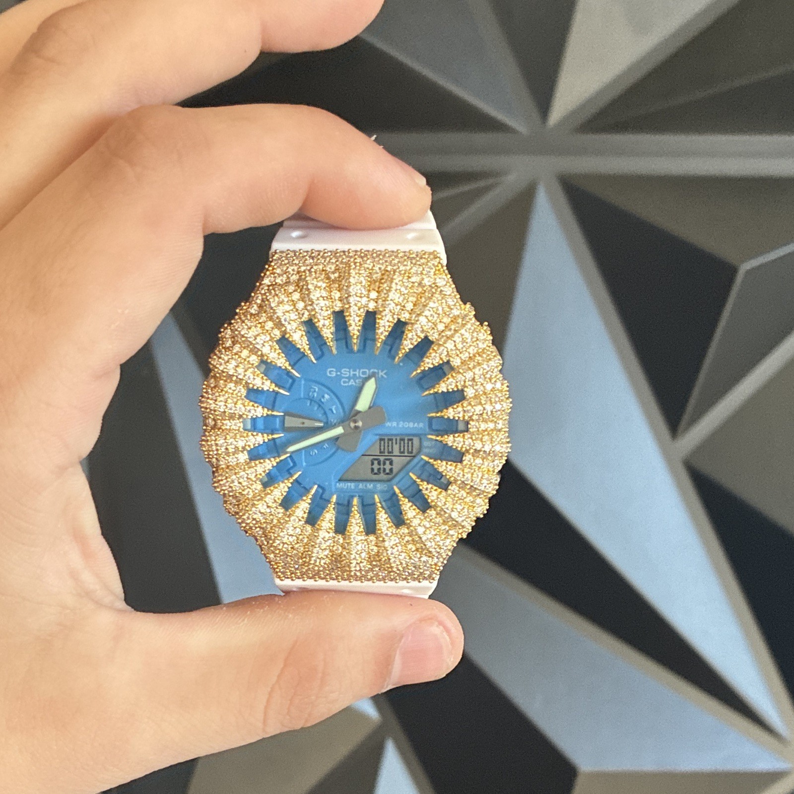 *ICED OUT* Casio G-SHOCK Analog/Digital Quartz Blue Dial White Resin Box Papers