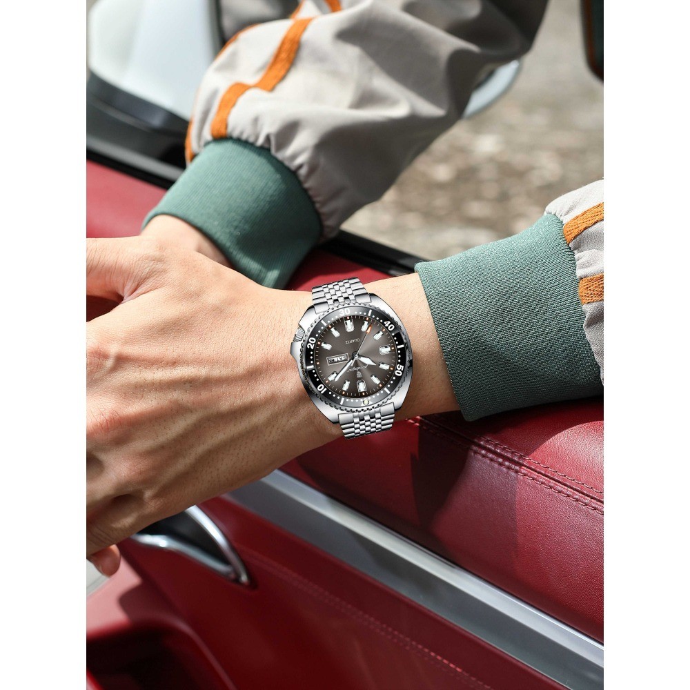 POEDAGAR Men Date Week Waterproof Luminous Casual Stainless Steel Quartz Watch