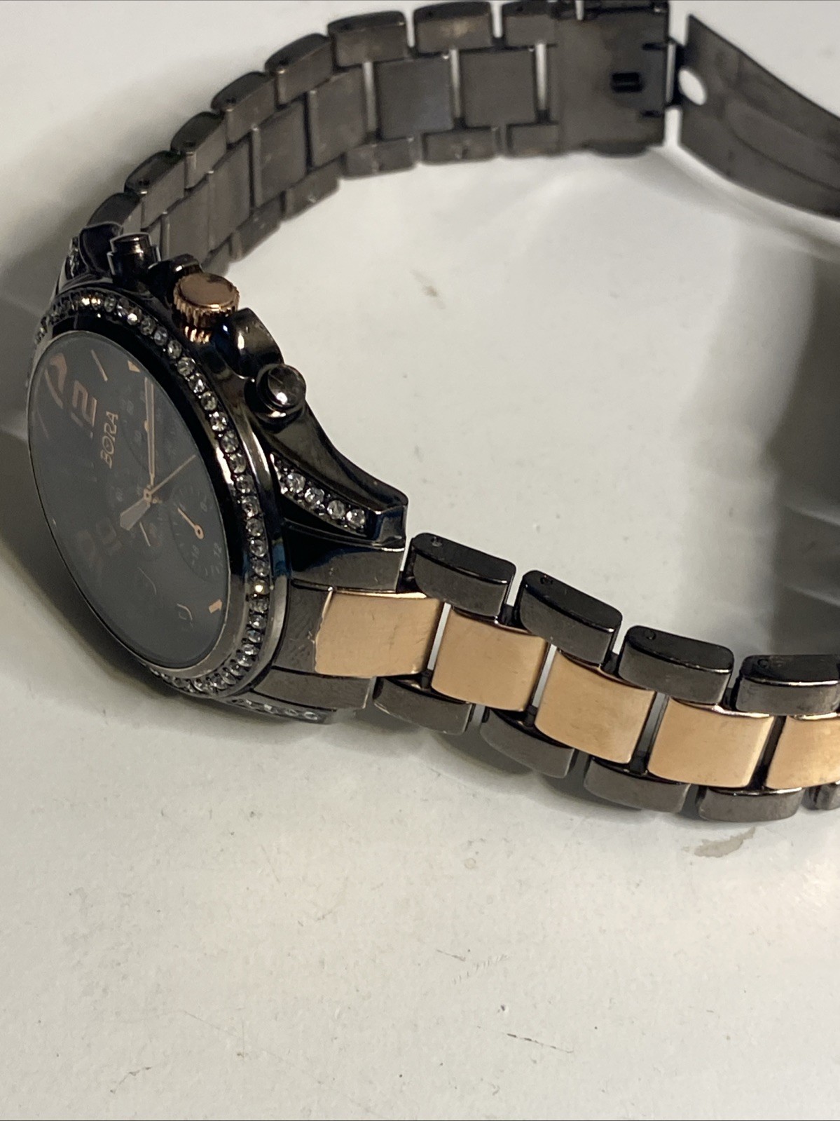 Bora Rhinestone Bronze tone Men’s watch New Battery