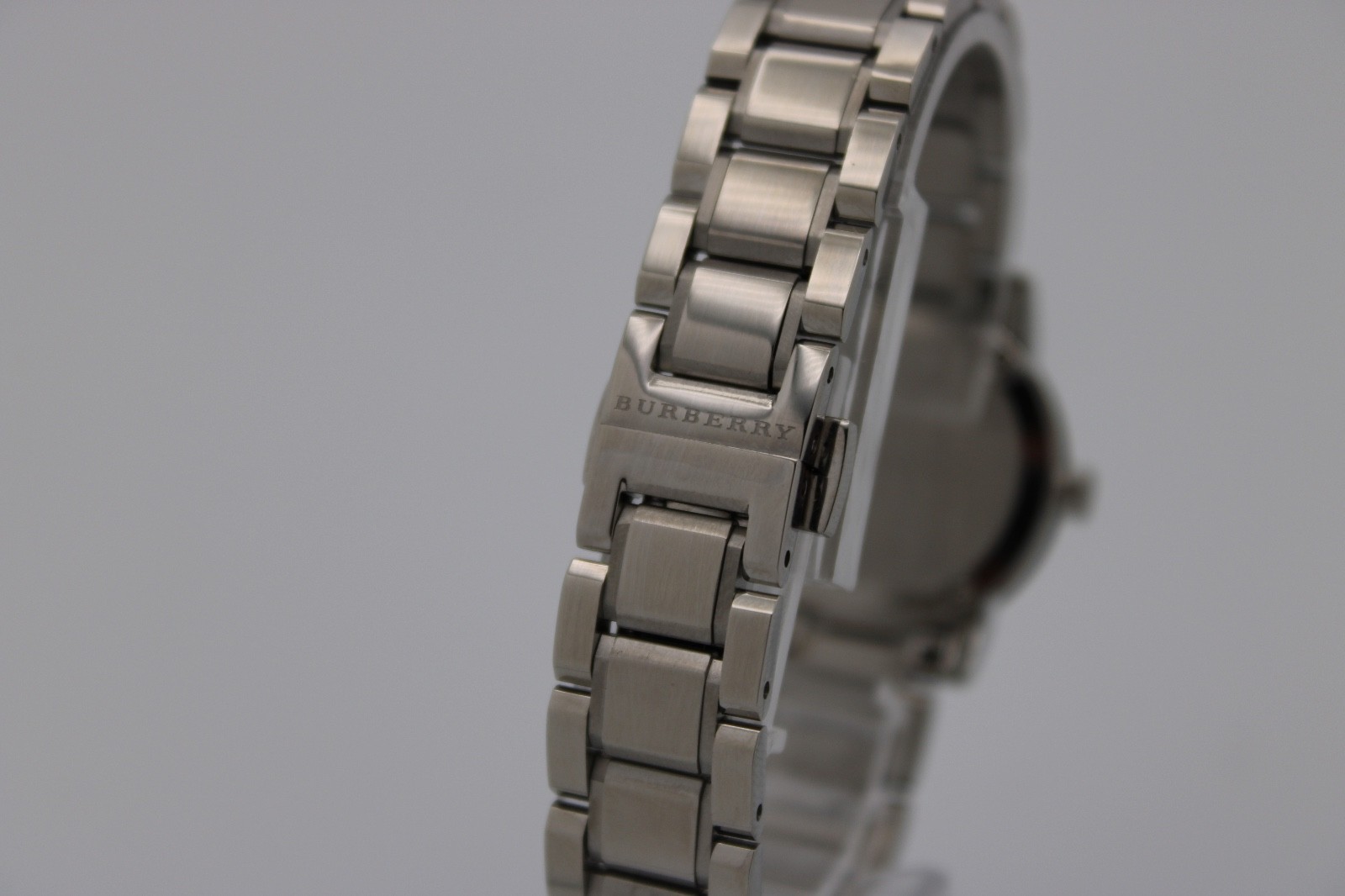 Burberry The City BU9229 Stainless Steel 26 mm Women’s Watch