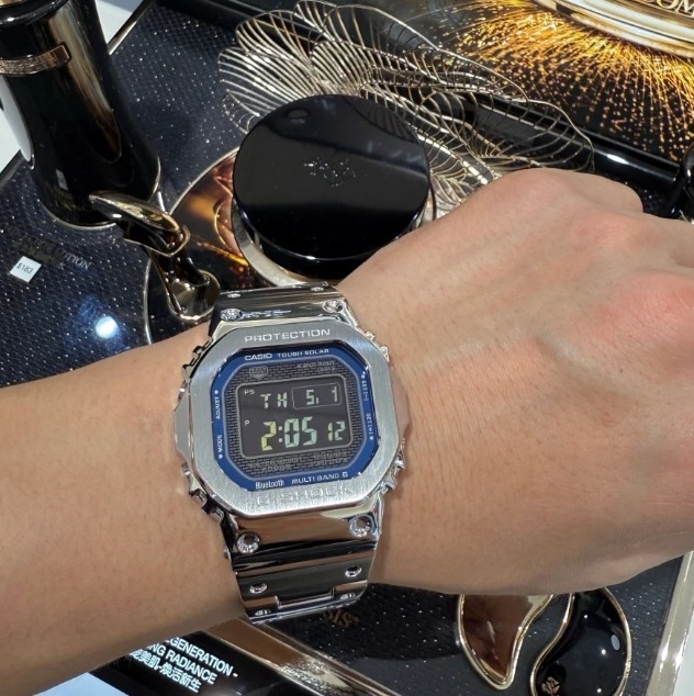 Casio G-Shock GMW-B5000D-2DR Full Metal Navy Blue Solar Bluetooth Watch New Box