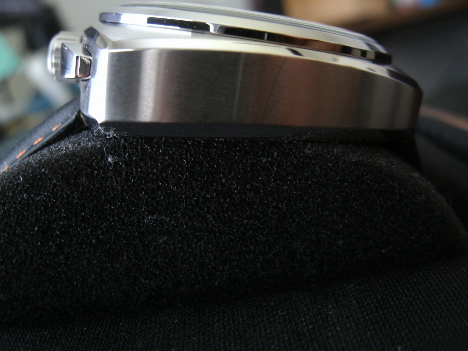 Richurus Bullhead watch working and keeping time. Silver dial.
