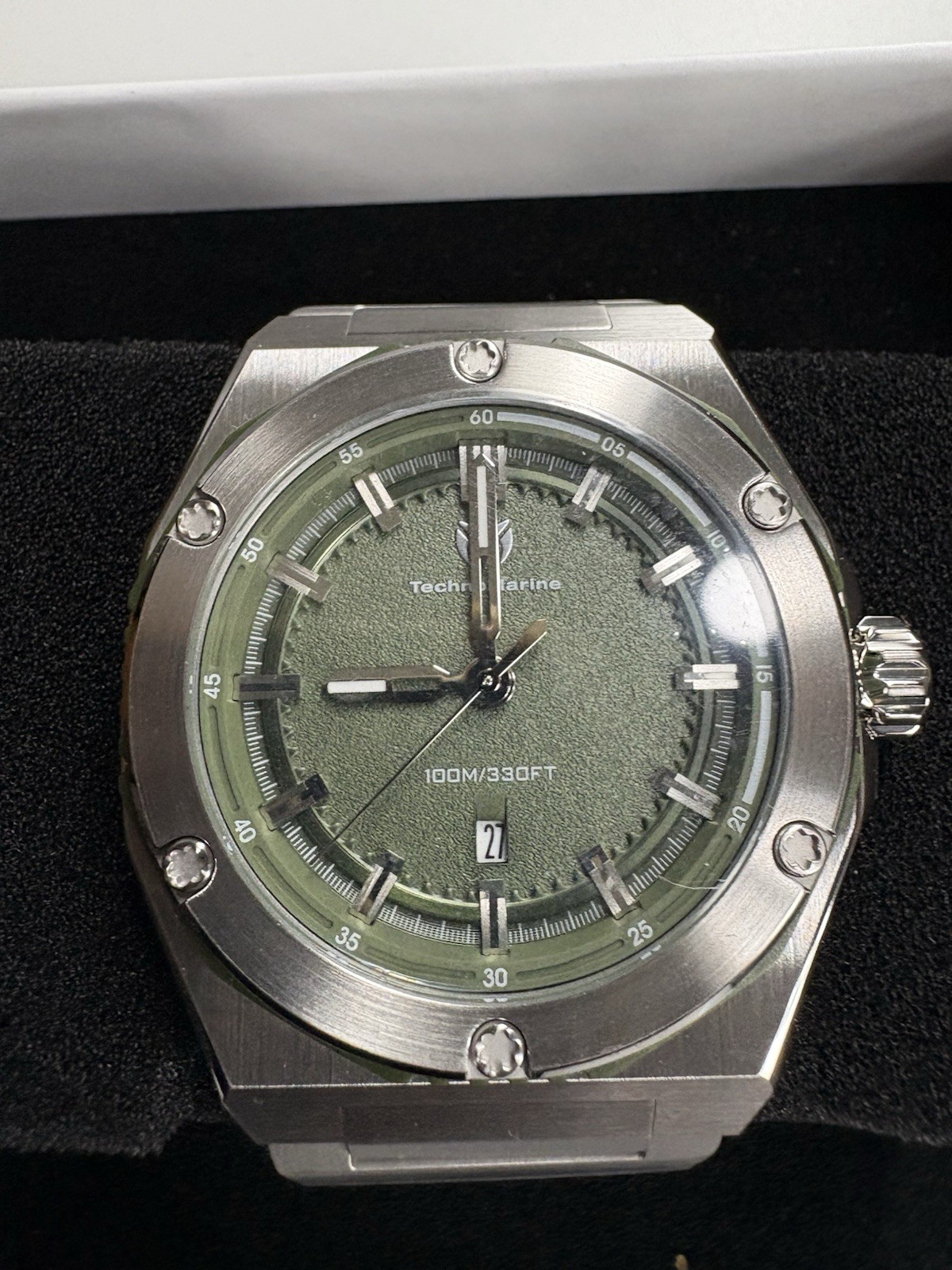 Technomarine Men’s Watch Coral Legacy Quartz Olive Green Dial Bracelet TM-416075