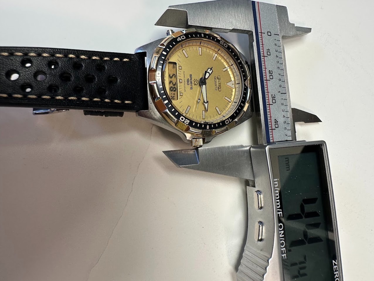 Vintage Seiko Sports 150 H601-0029 Ana Digi Alarm Chronograph 41mm Working