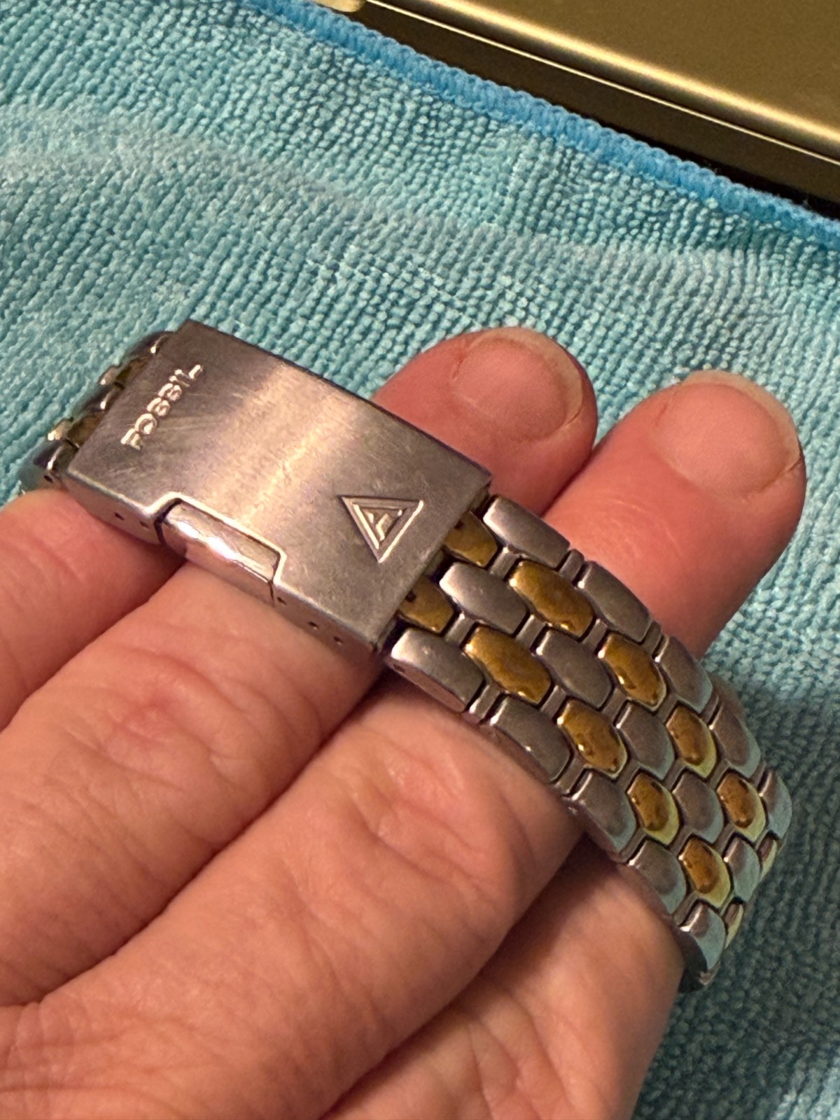 Fossil Arkitekt Watch Two Tone Gold Silver Stainless Steel Date – needs battery