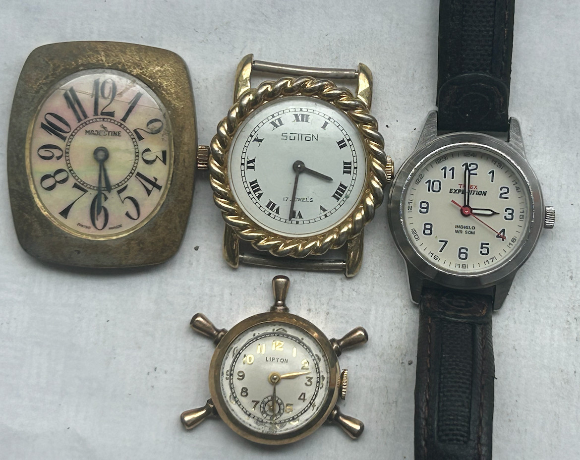 MECHANICAL 4 WATCHES – 3 WORKING