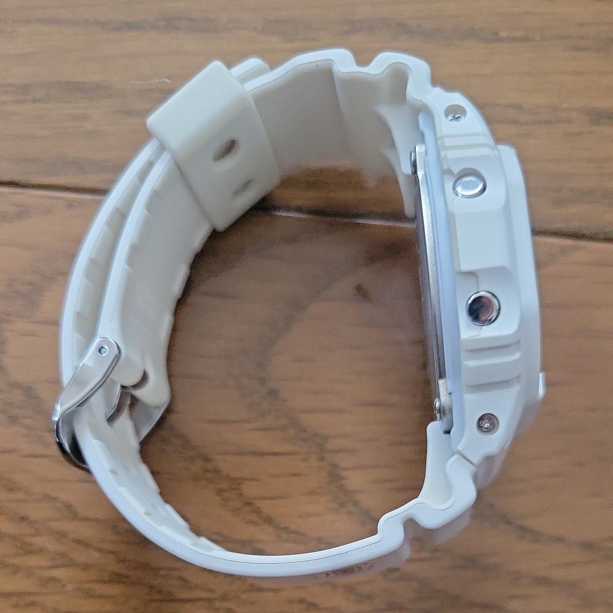 CASIO G SHOCK DW 5600EH 25th Anniversary Eric Hayes Collaboration White Digital