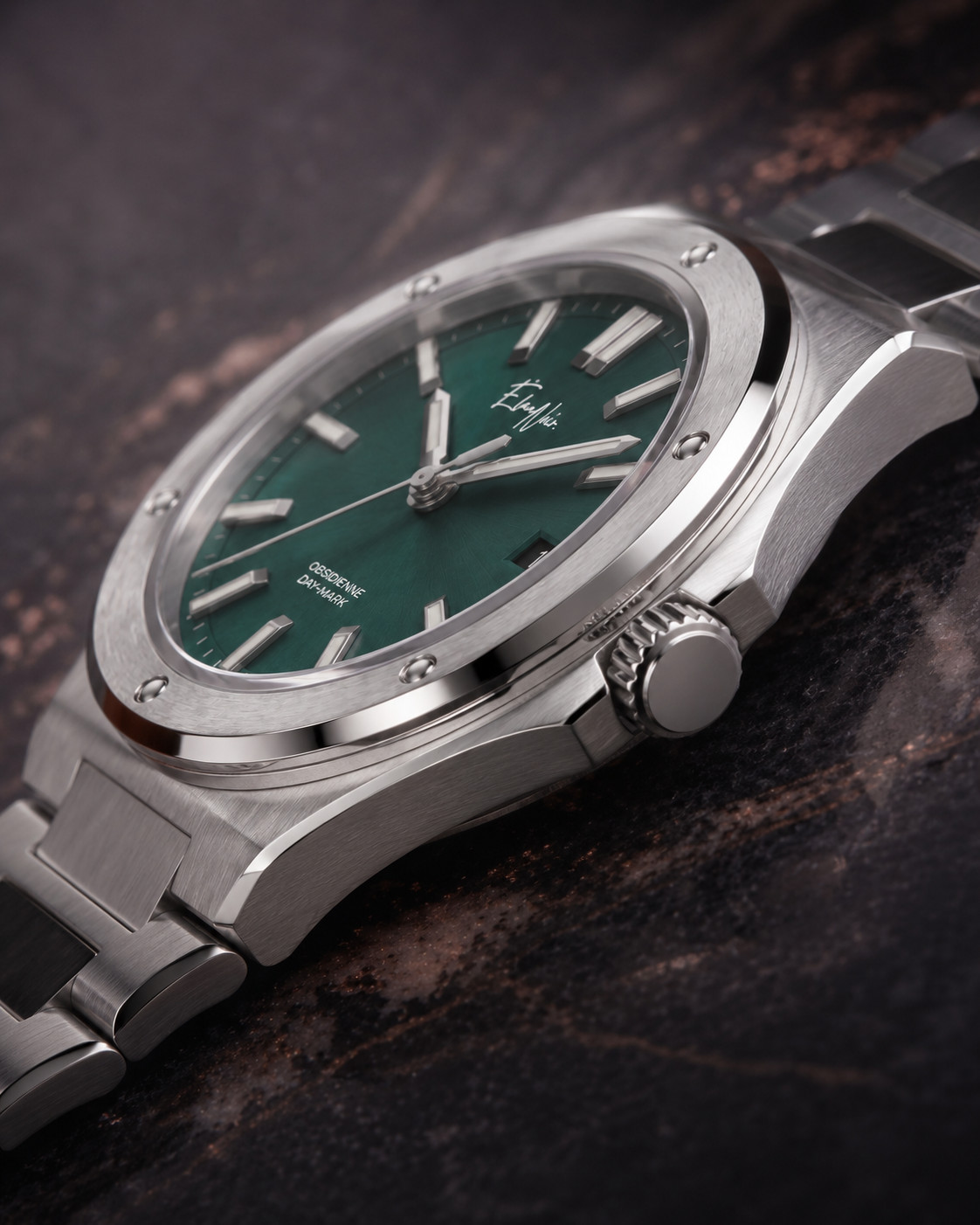Élan Noir Obsidienne Day-Mark Automatic Watch Emerald Dial Sapphire Steel 41mm