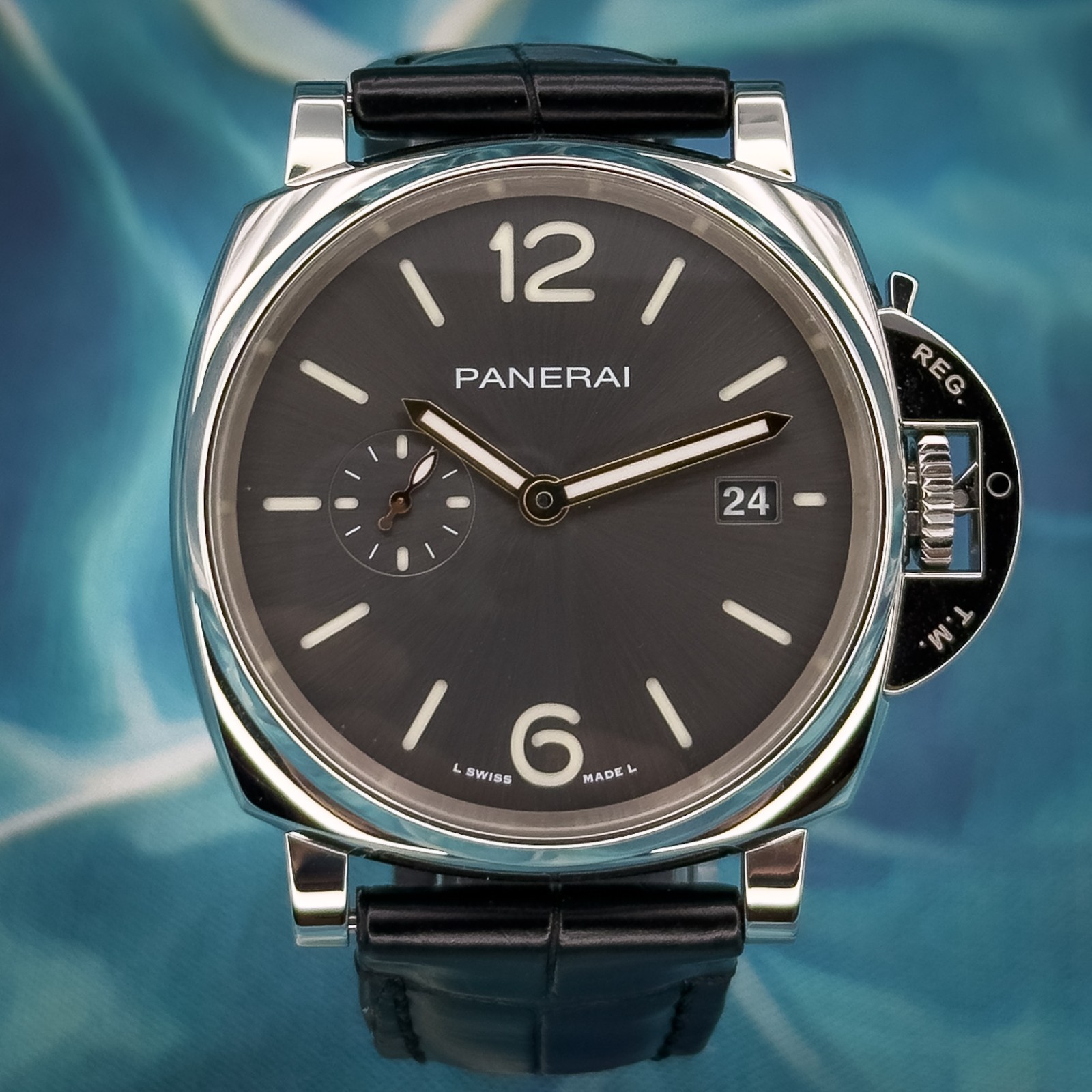 2025 Panerai Luminor Due – 42mm – Sunbrushed Grey Dial – PAM01250 – Full Set