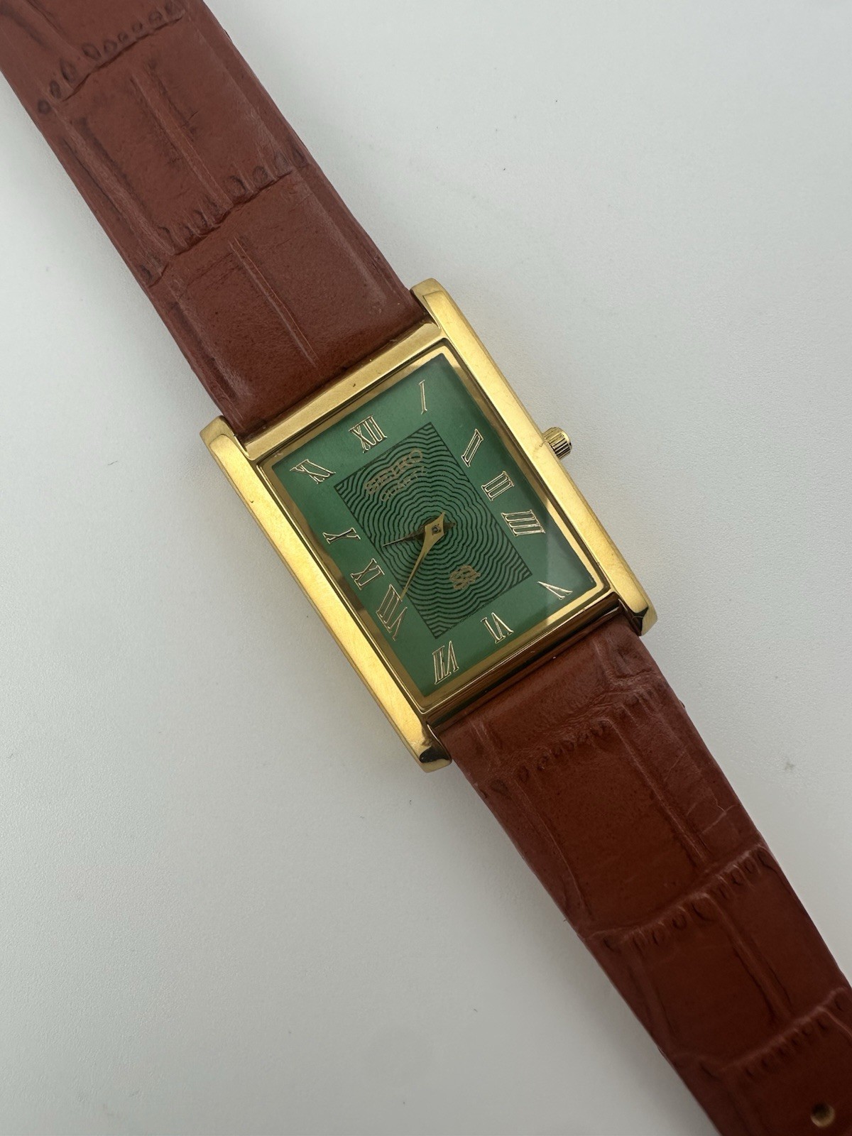 GREEN Vintage Seiko Slim Quartz men’s Wrist Watch