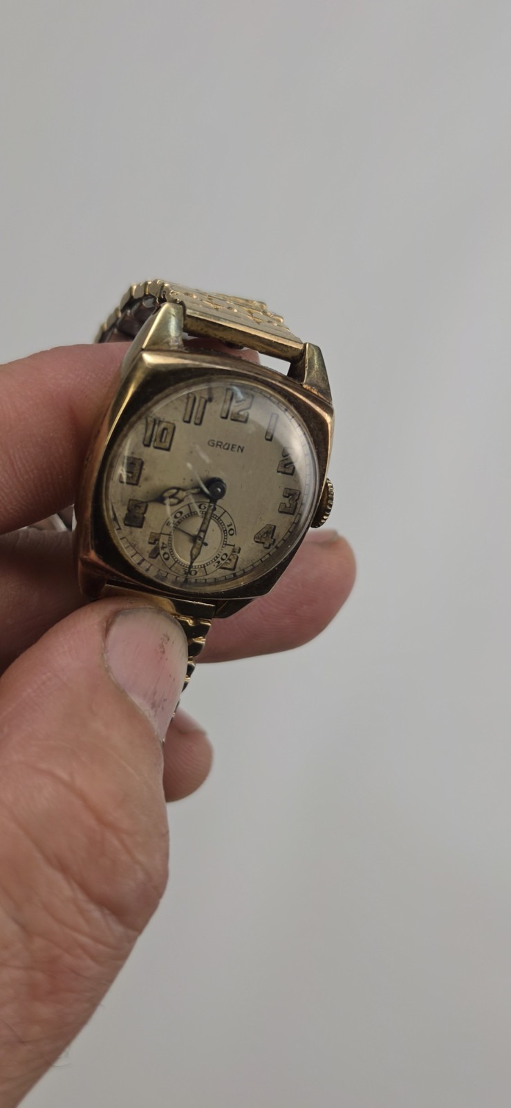 Gruen Cin-O Men’s Vintage 1920s Manual Wind Cushion Watch 22-25.9mm