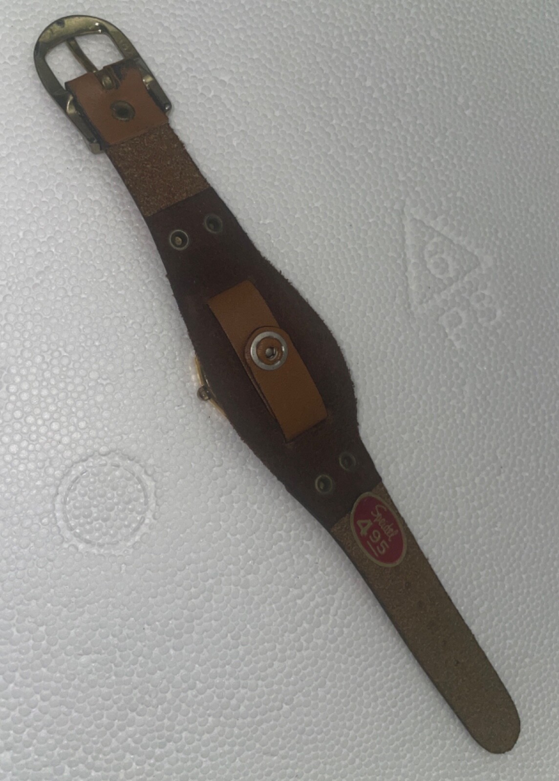 Fun Vintage Quartz Watch w/”Fimo Polymer Clay” looking design on crystal border